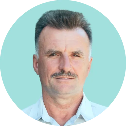 Robert J.'s headshot