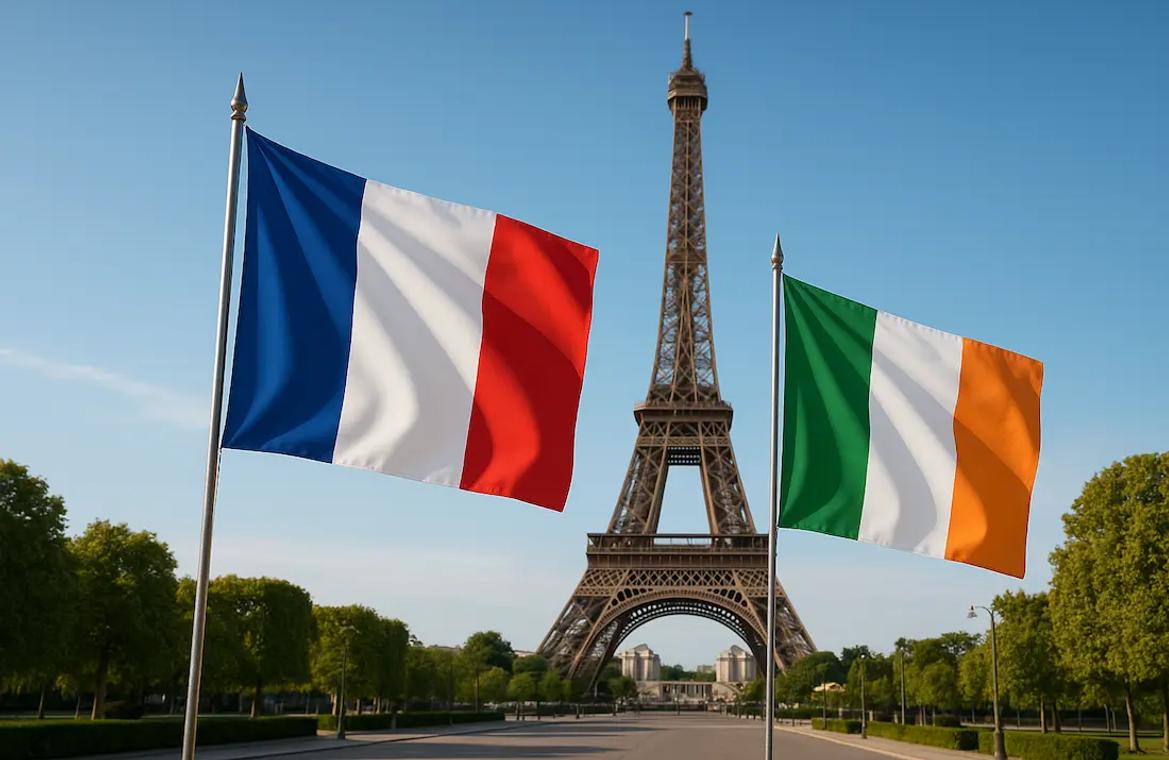 Irish and French flag in front of the Eiffel tower