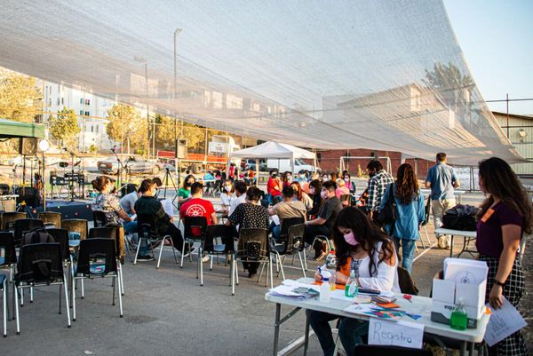 Sesión de las Conferencias Mundiales Bahá’í 2022