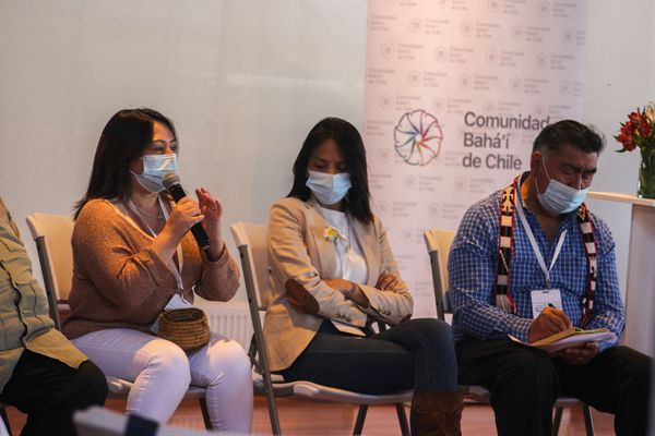 Momento del conversatorio sobre pueblos originarios