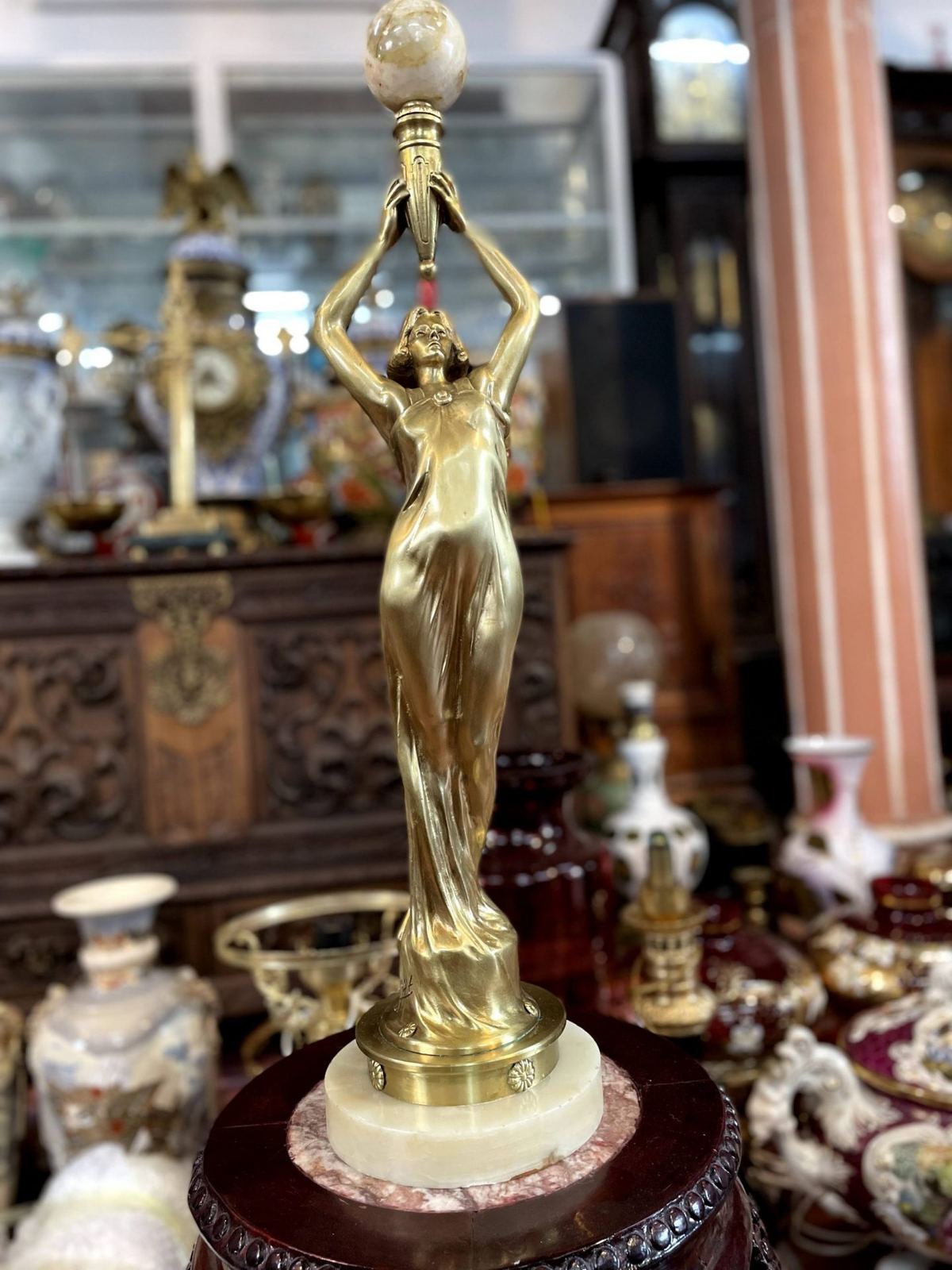 Đèn dầu tượng Pháp – ảnh 3