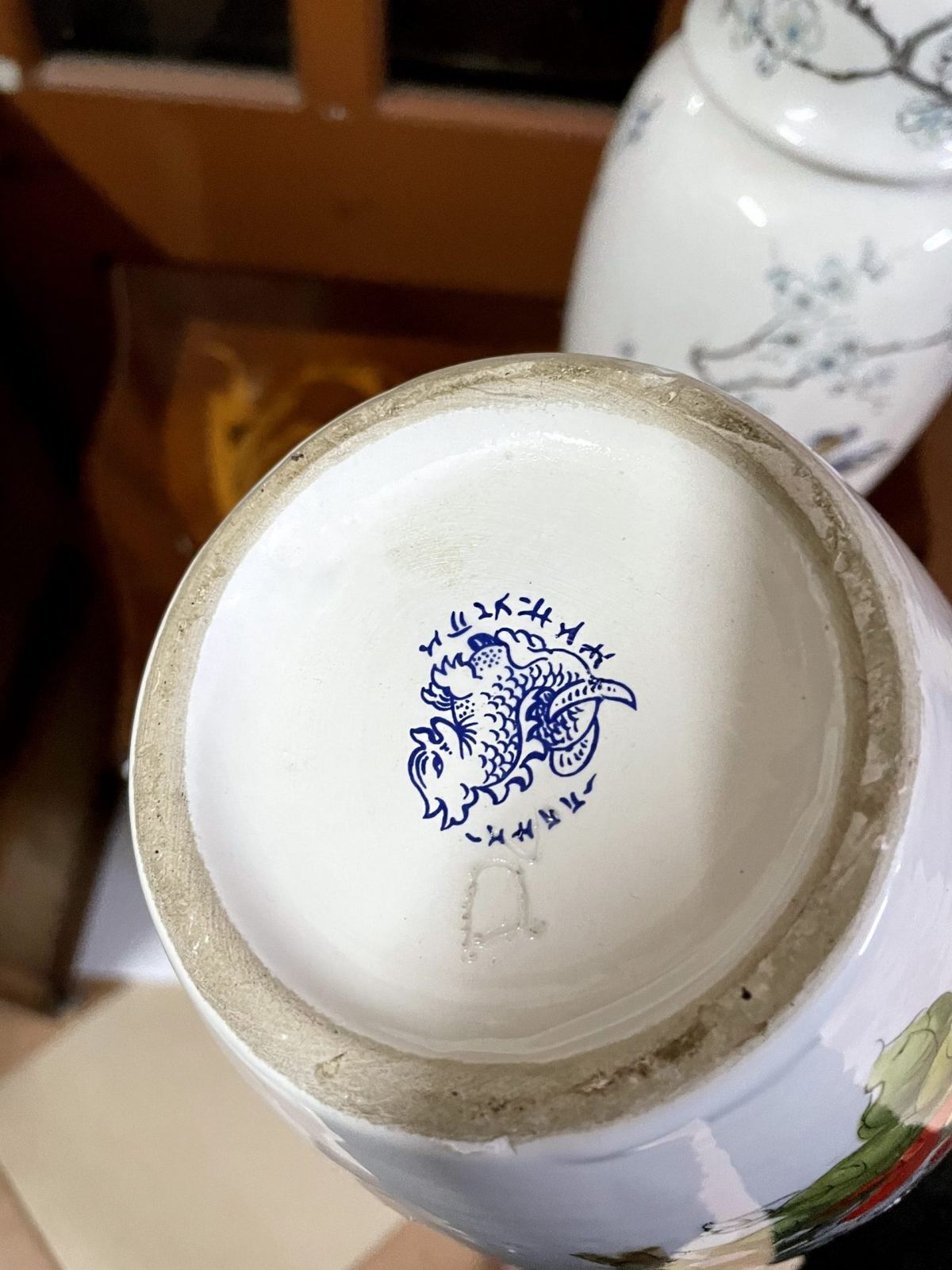 Cặp bình sứ Nhật sản xuất năm 1968 – ảnh 2