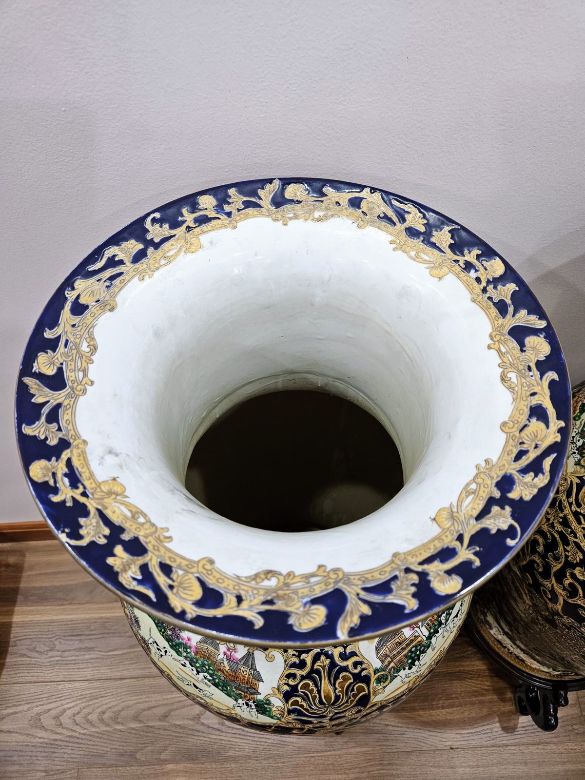 Cặp binh sứ – ảnh 2