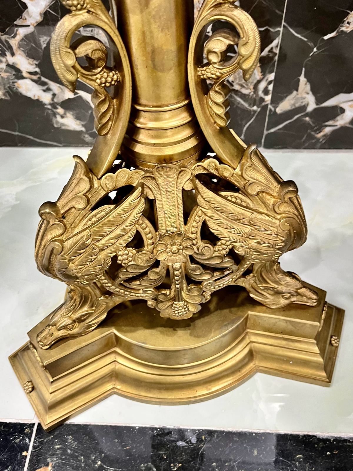 Một chiếc đèn dầu cây xuất sắc – ảnh 8