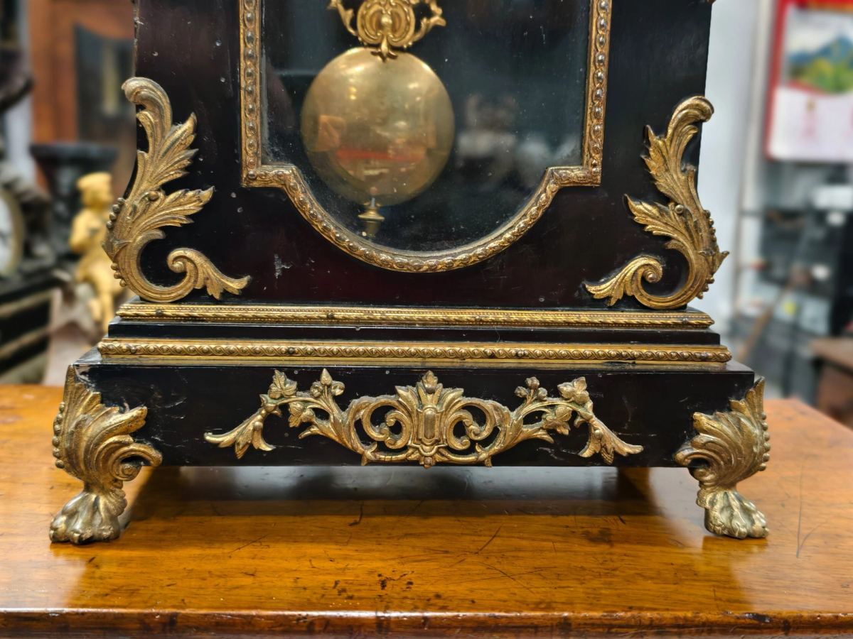 Một chiếc đồng hồ để bàn phong cách Boulle Pháp – ảnh 6