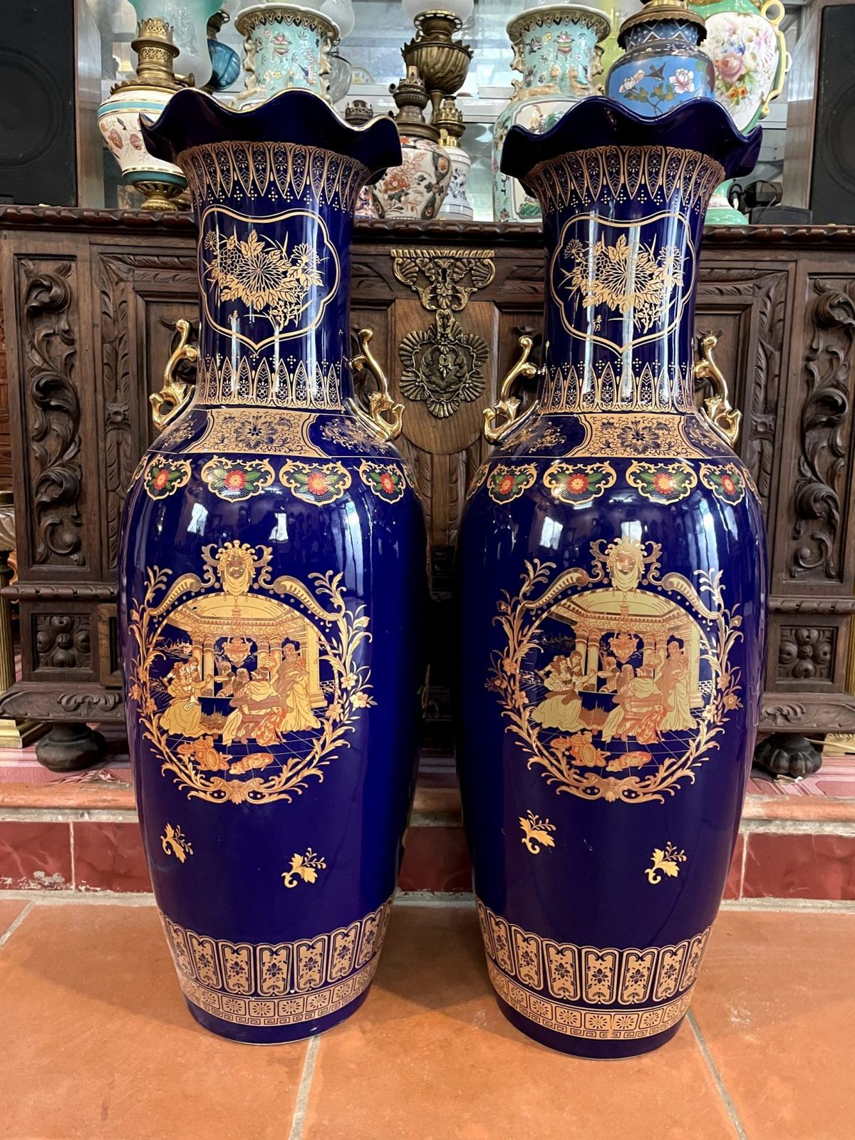 Cặp bình sứ Nhật xuất châu âu – ảnh 2