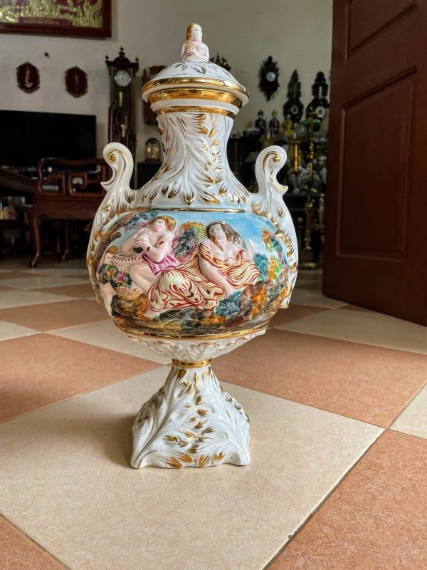 Bình sứ Italy hãng Capodimonte, cao 48cm – ảnh 1