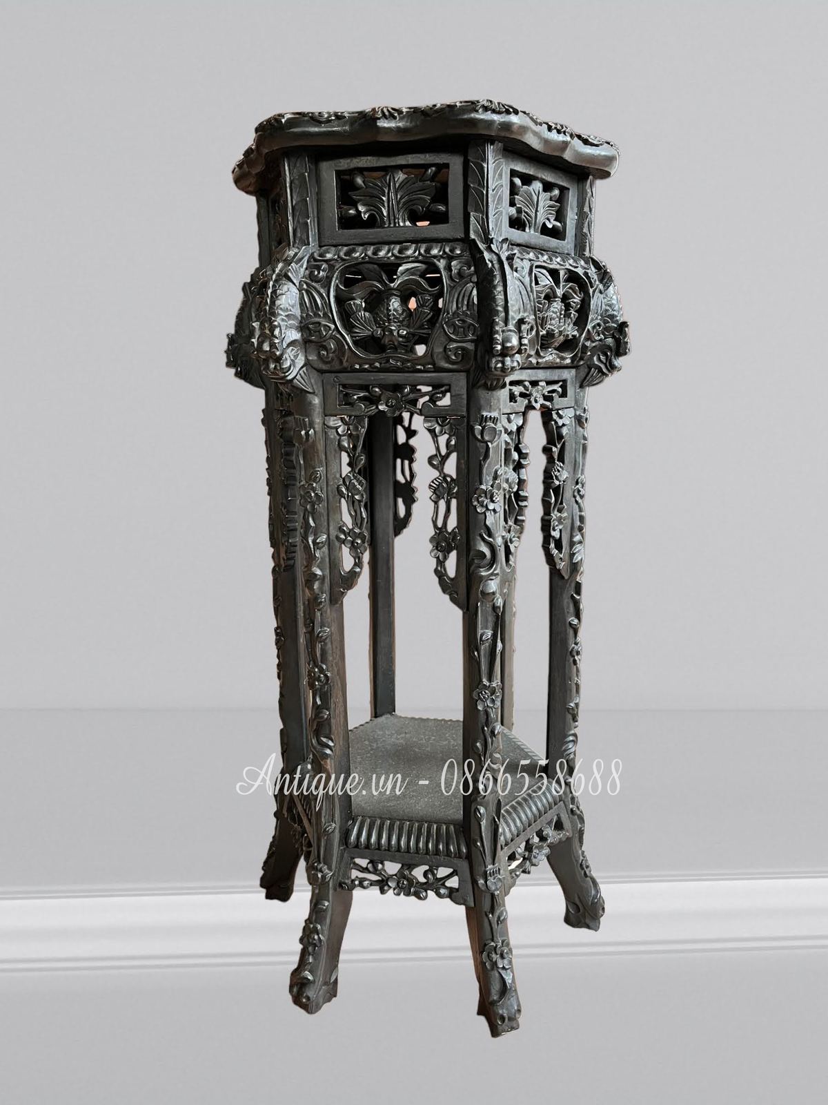 Chiếc đôn gỗ lục giác cổ Pháp – ảnh 1