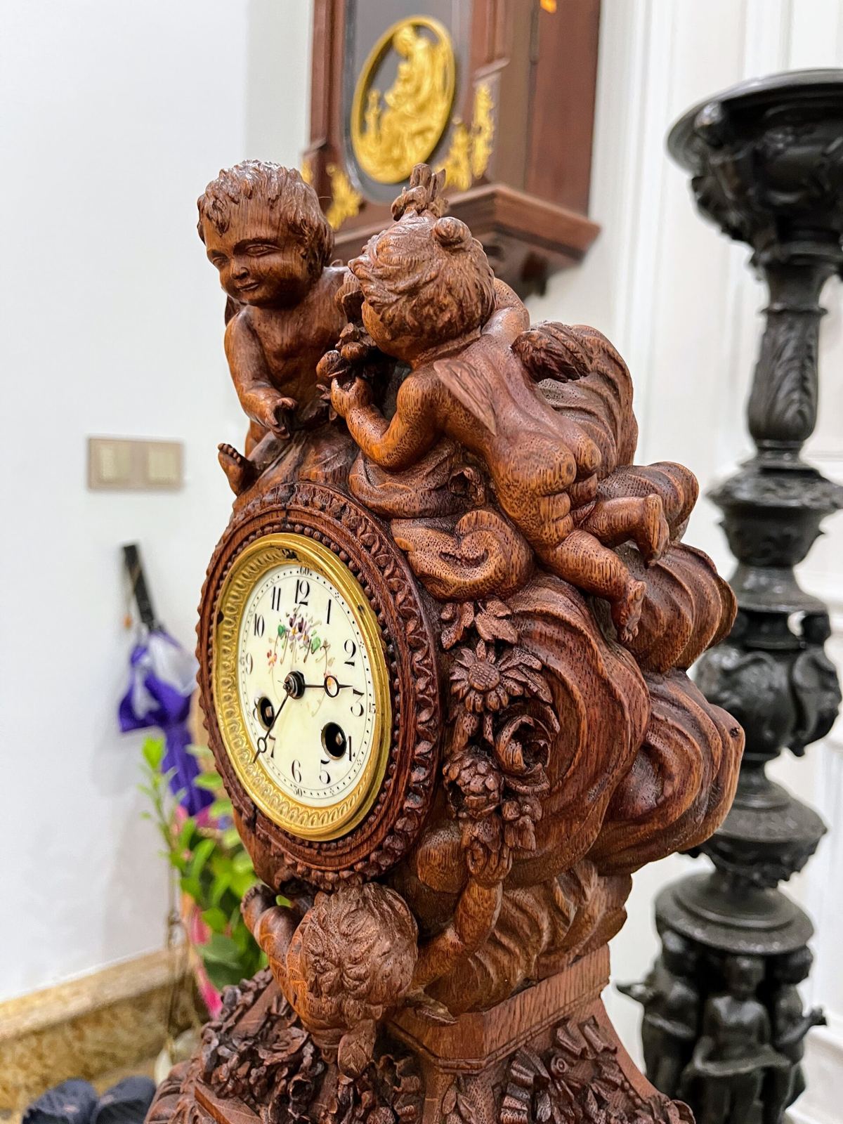 Bộ đồng hồ tượng gỗ – ảnh 5