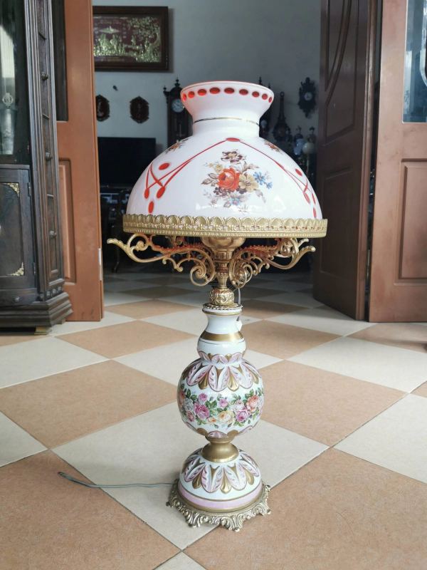 Đèn điện Pháp – ảnh 1