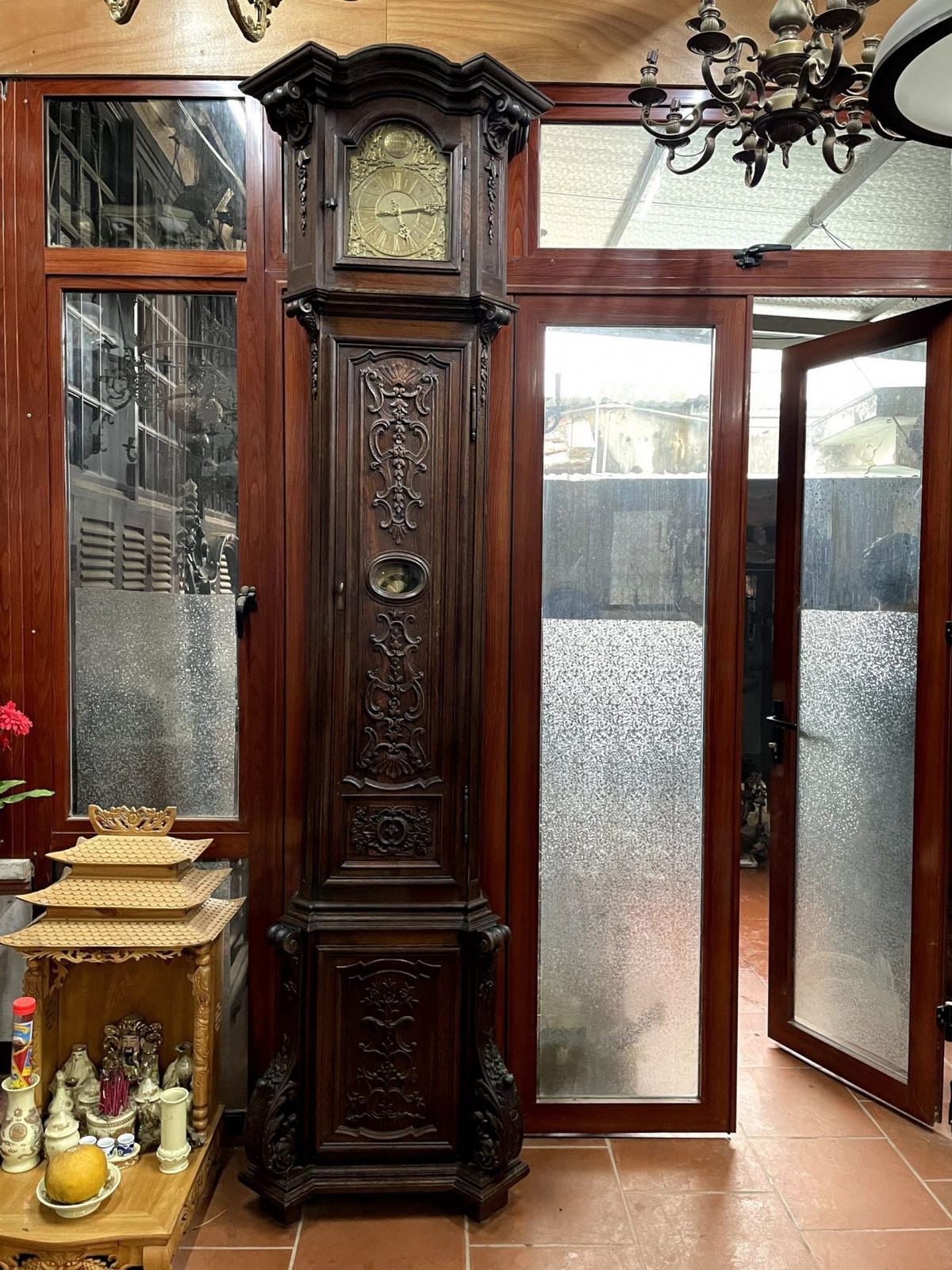 Đồng hồ cây Đức siêu cao – ảnh 1
