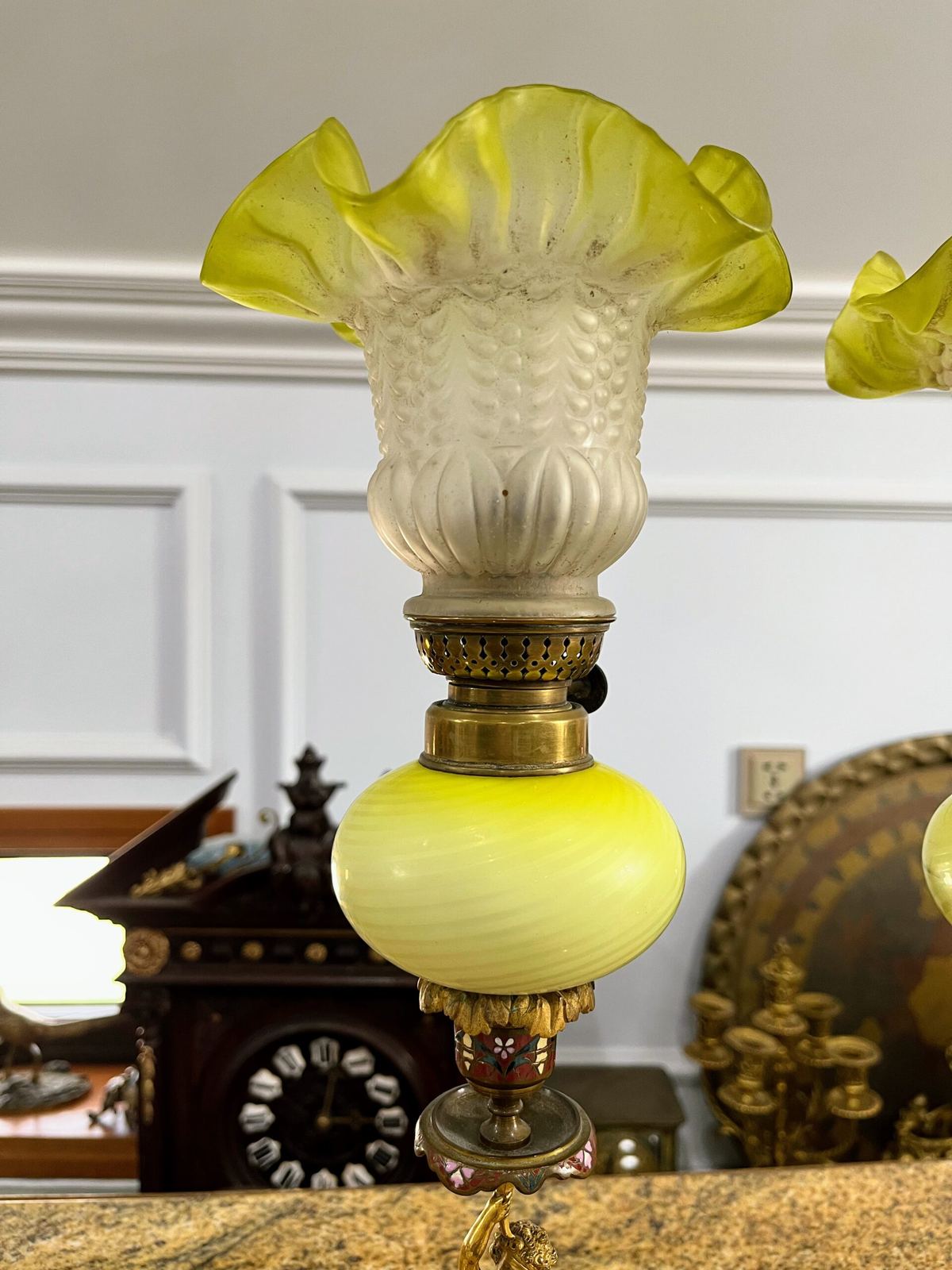 Cặp đèn đầu pháp lam – ảnh 3