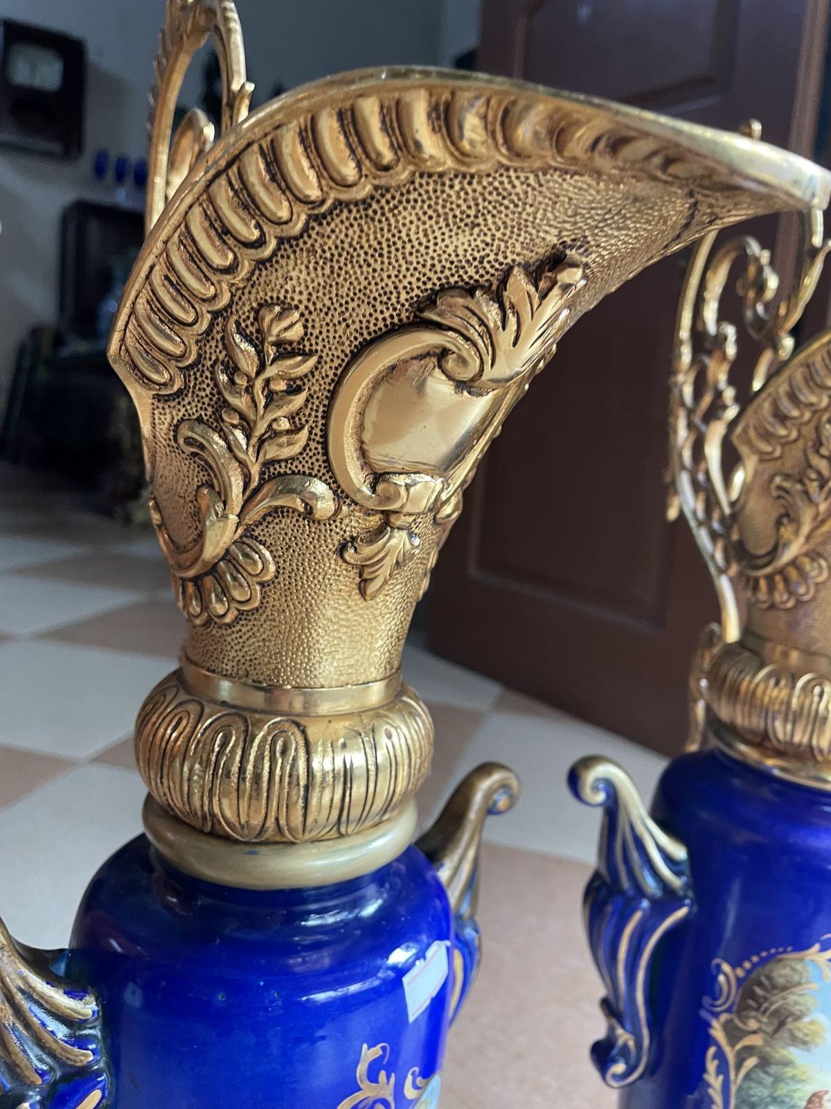 Cặp bình sứ Bỉ – ảnh 3