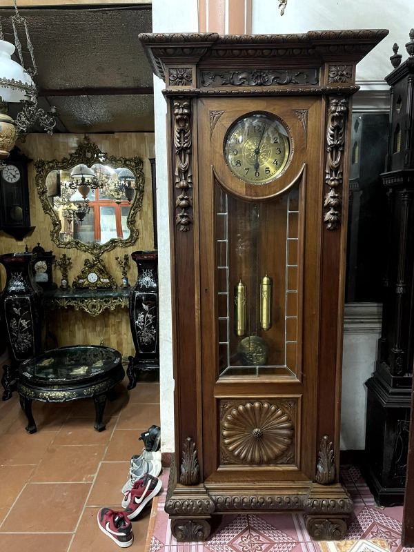 Đồng hồ cây lớn – ảnh 1