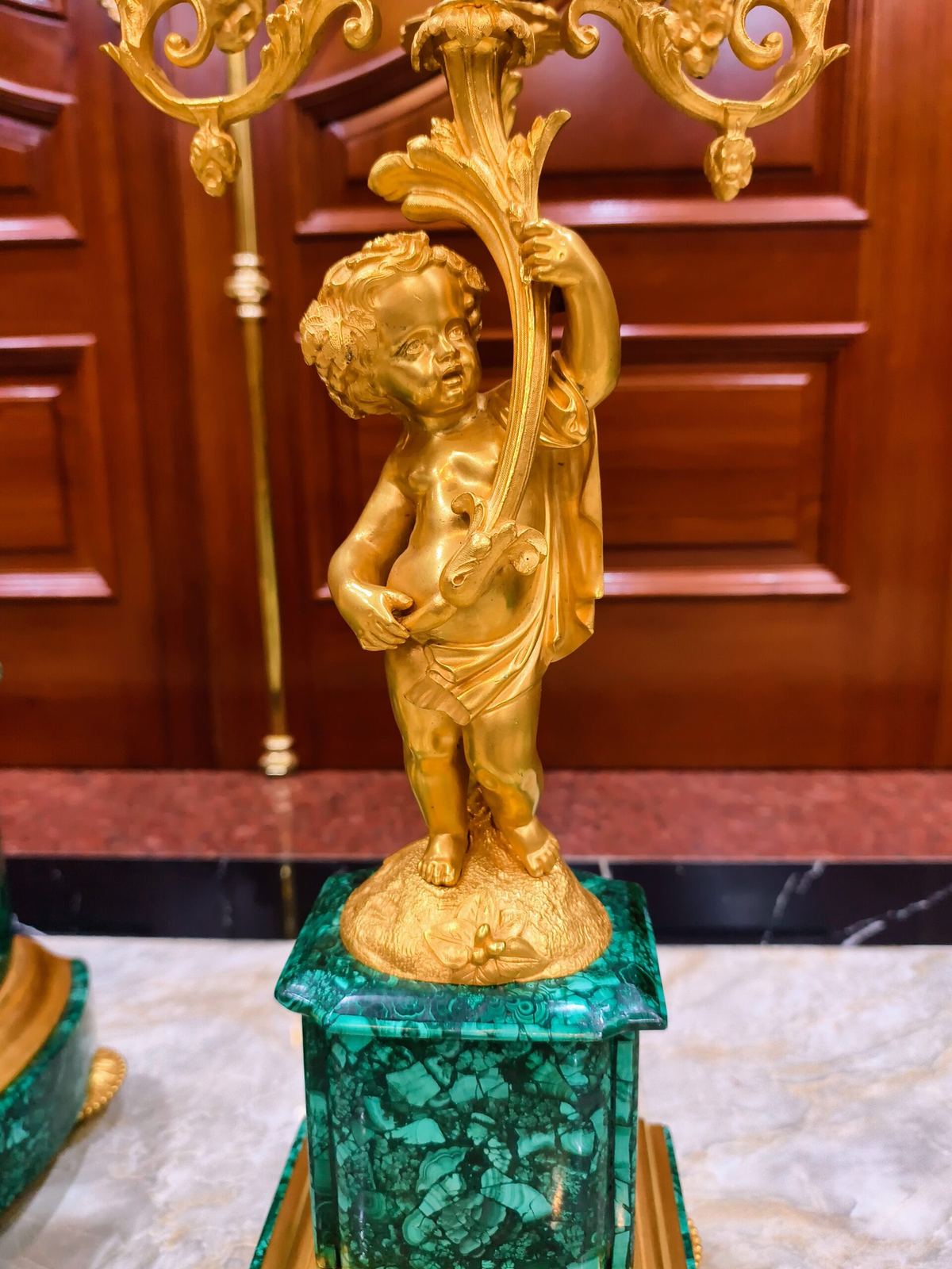 Bộ đồng hồ tượng malachite – ảnh 12