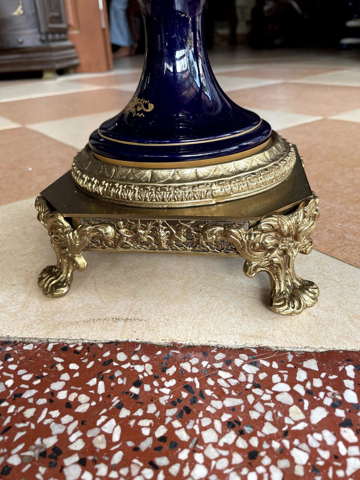 Chiếc cúp sứ Pháp – ảnh 4