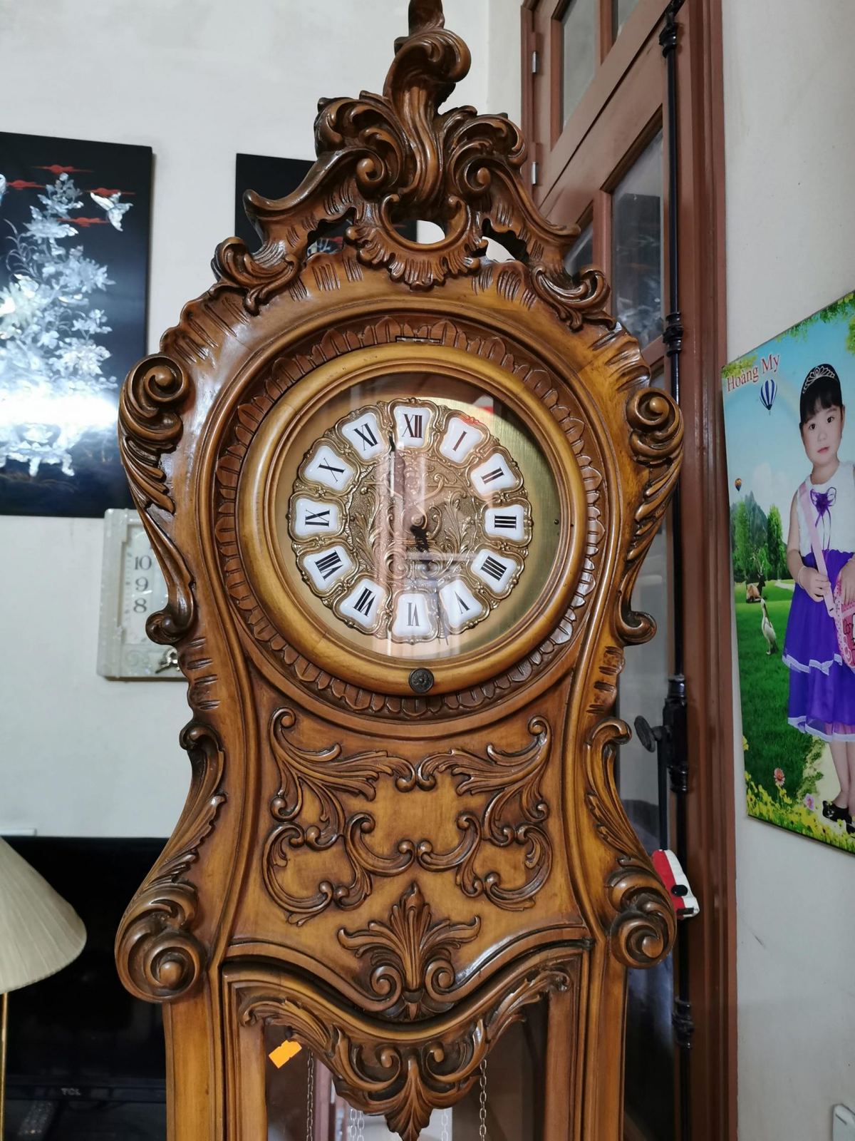 Đồng hồ đức hoạ tiết hoa Lan Tây – ảnh 4