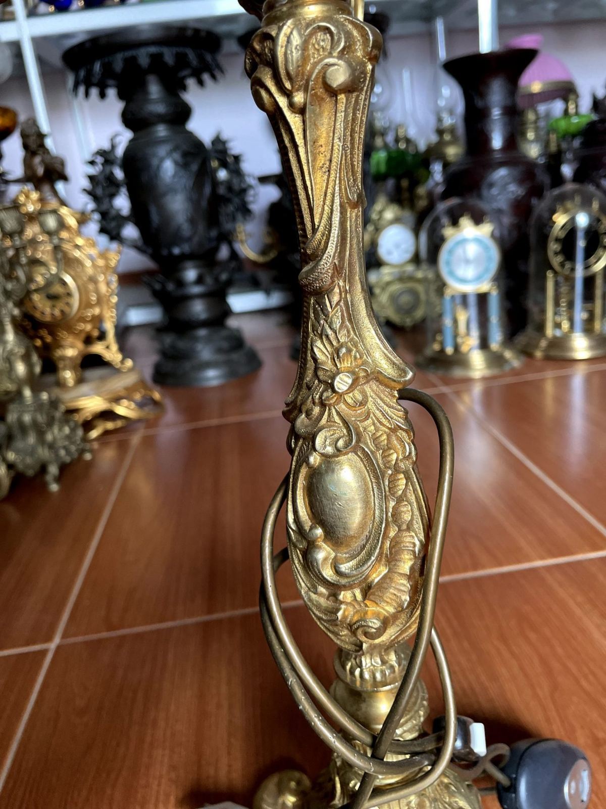 Chân nến điện – ảnh 3