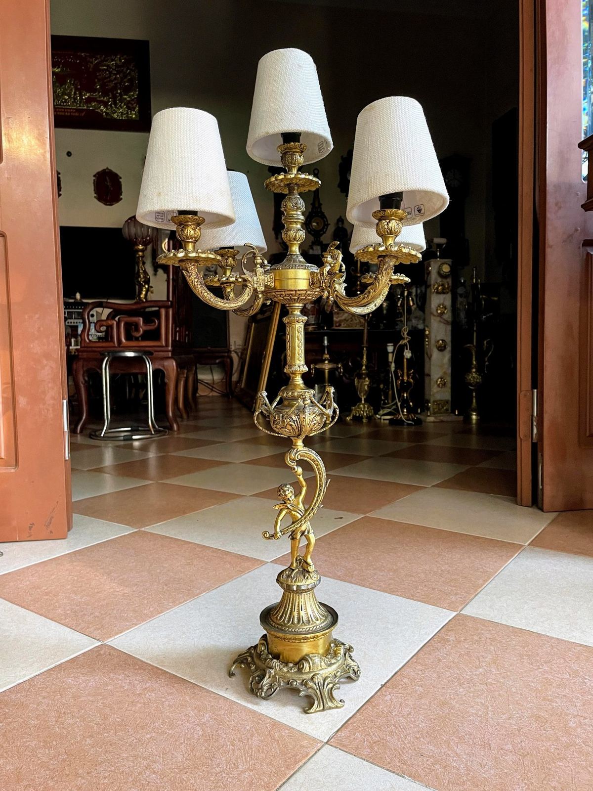 Chân nến đồng – ảnh 1