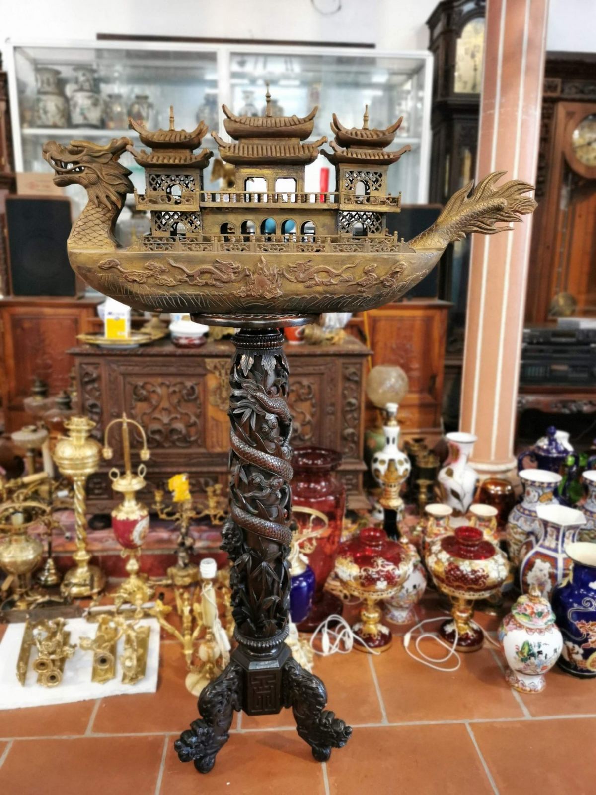 Lâu thuyền, thuyền rồng – ảnh 1