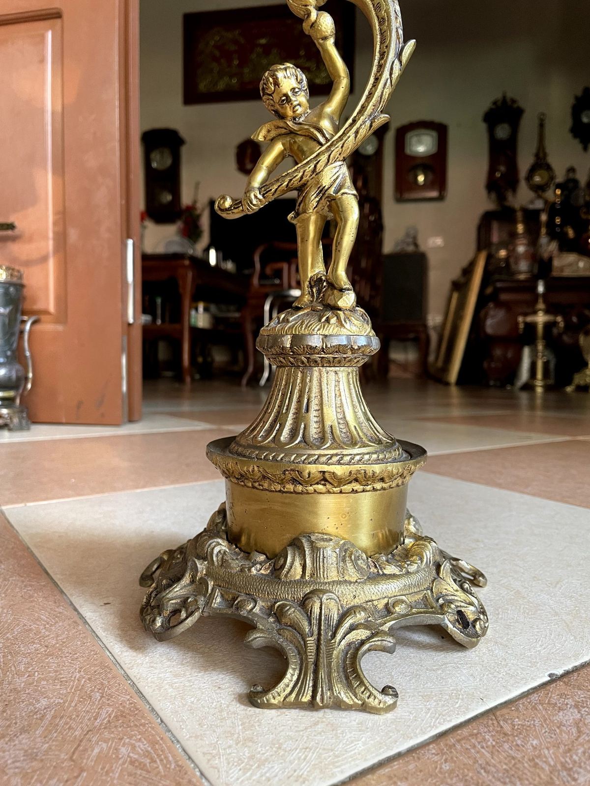 Chân nến đồng – ảnh 2