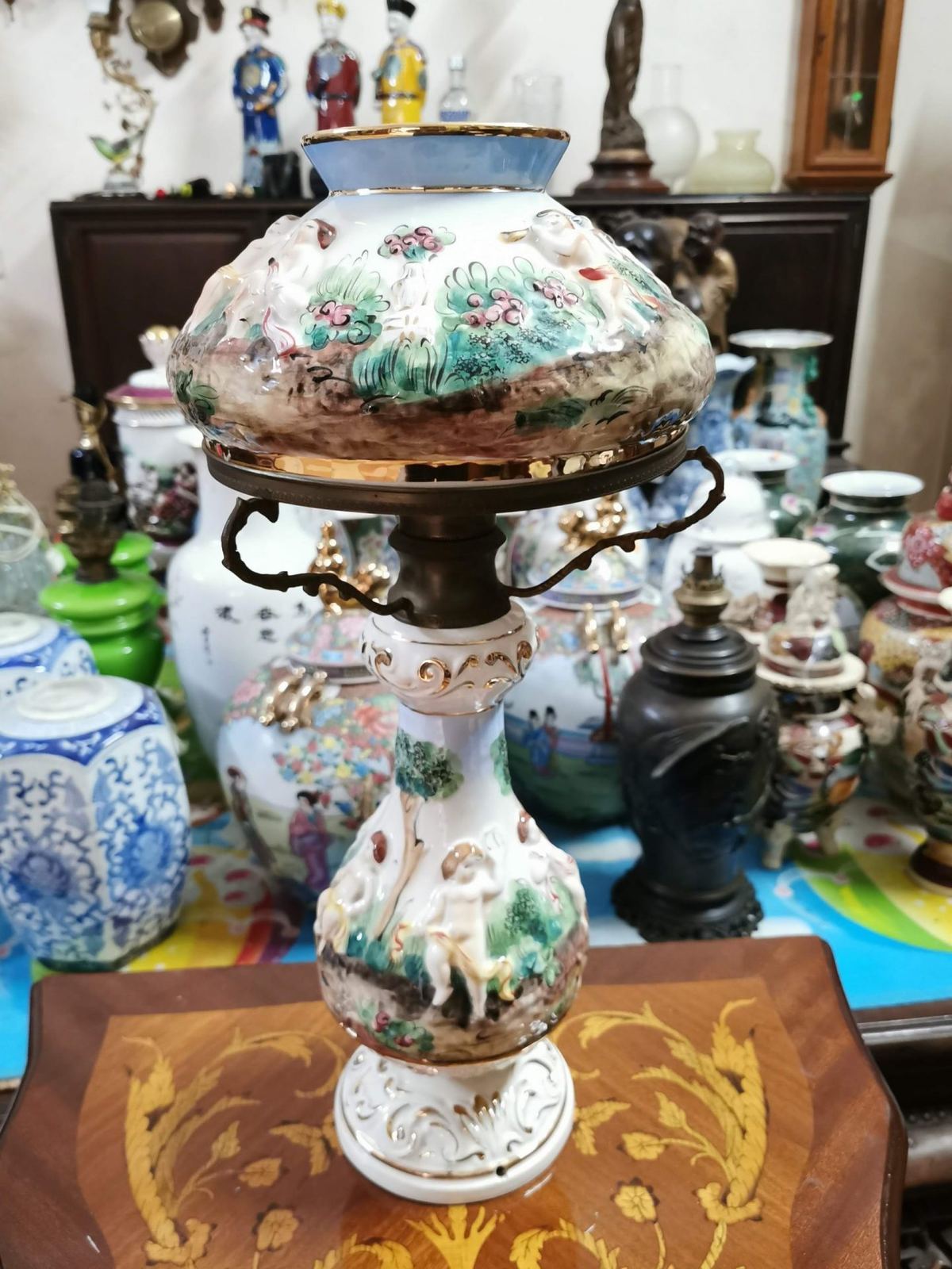 Đèn sứ – ảnh 2