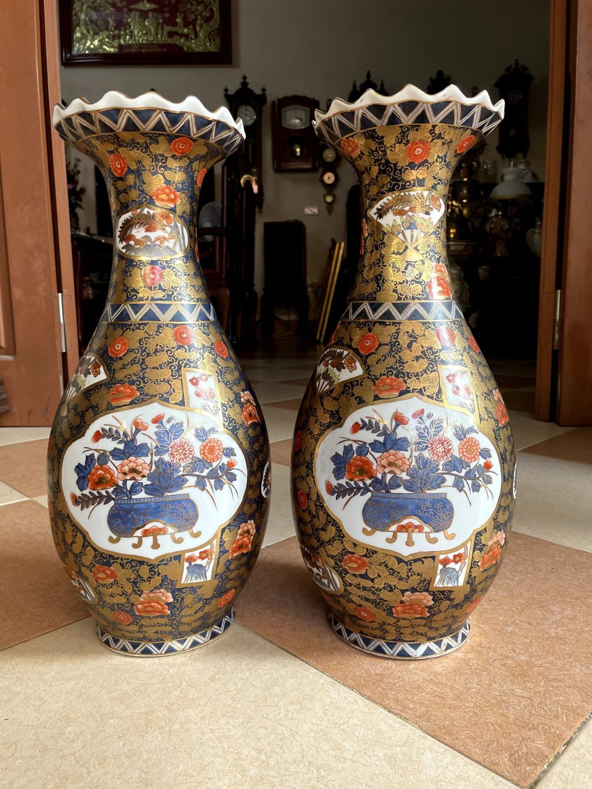 Cặp bình sứ Nhật, cao 46.5cm – ảnh 1