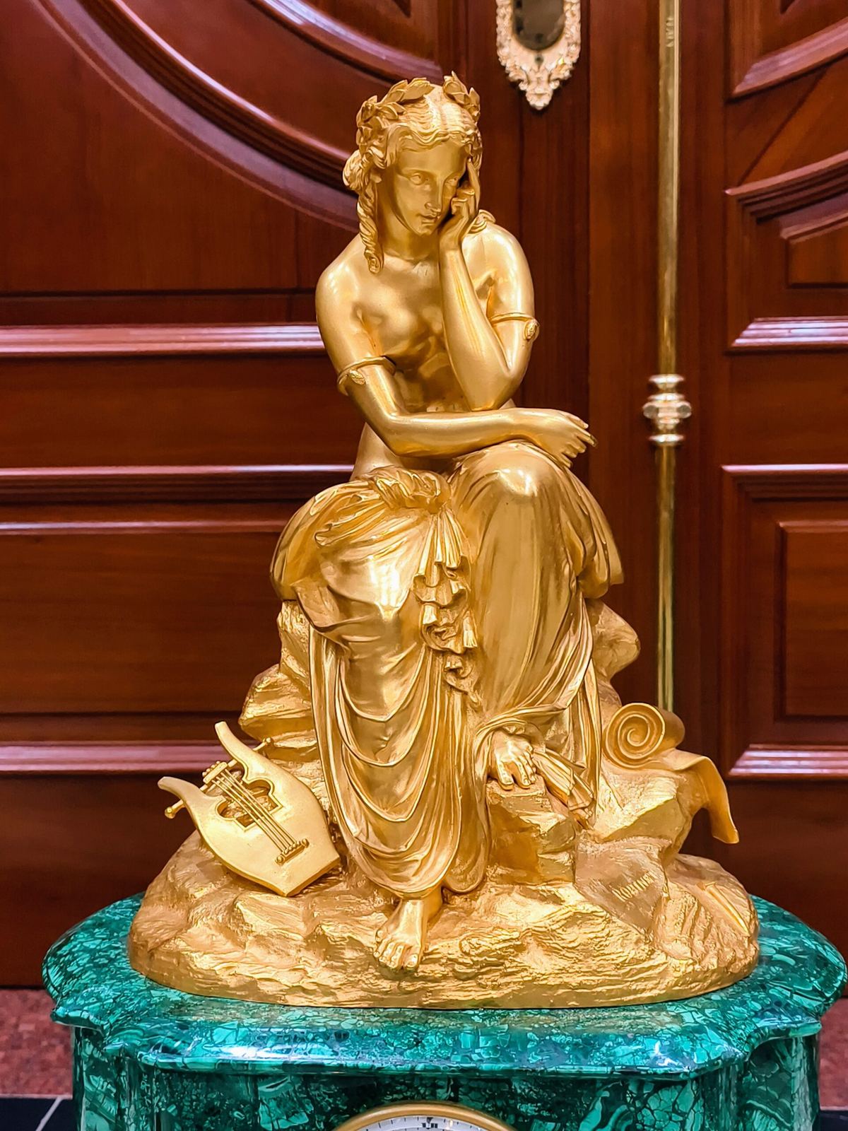 Bộ đồng hồ tượng malachite – ảnh 7