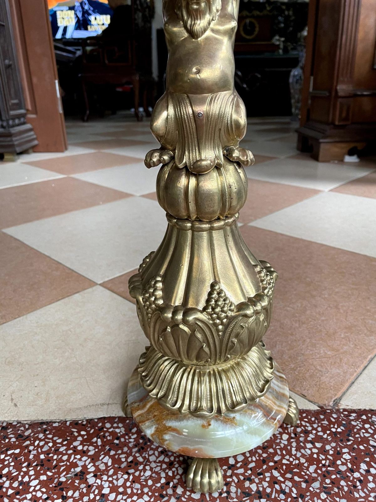 Đèn dầu tượng Pháp, cao 89cm – ảnh 3