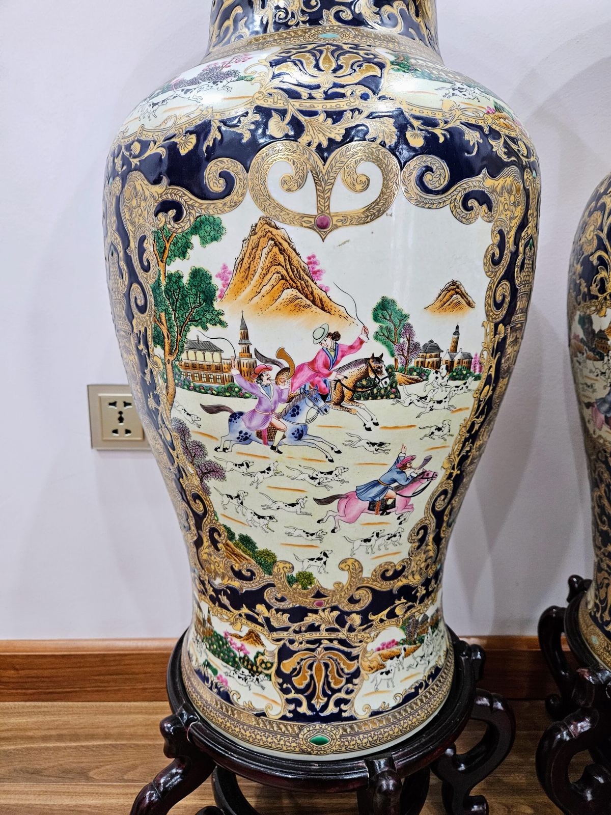 Cặp binh sứ – ảnh 7