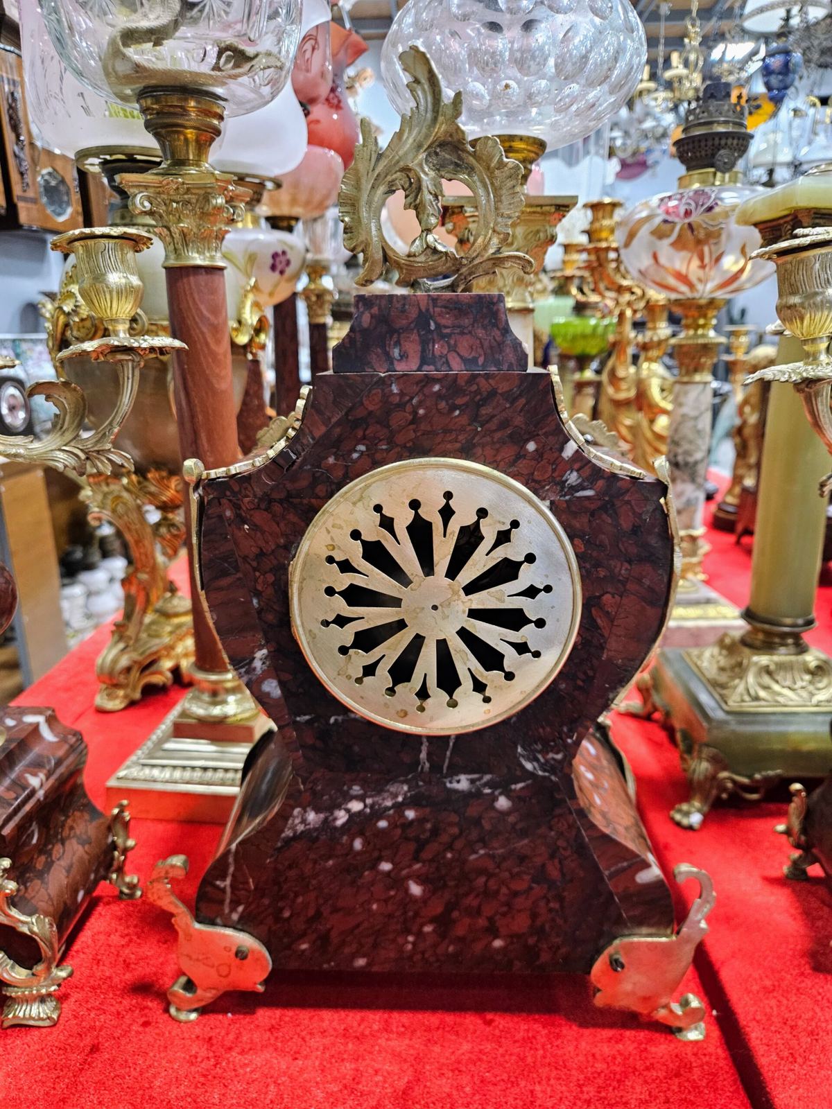 Bộ đồng hồ đá đỏ – ảnh 5