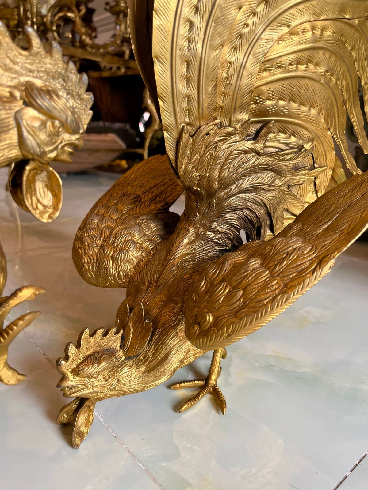 Cặp gà bằng đồng – ảnh 5