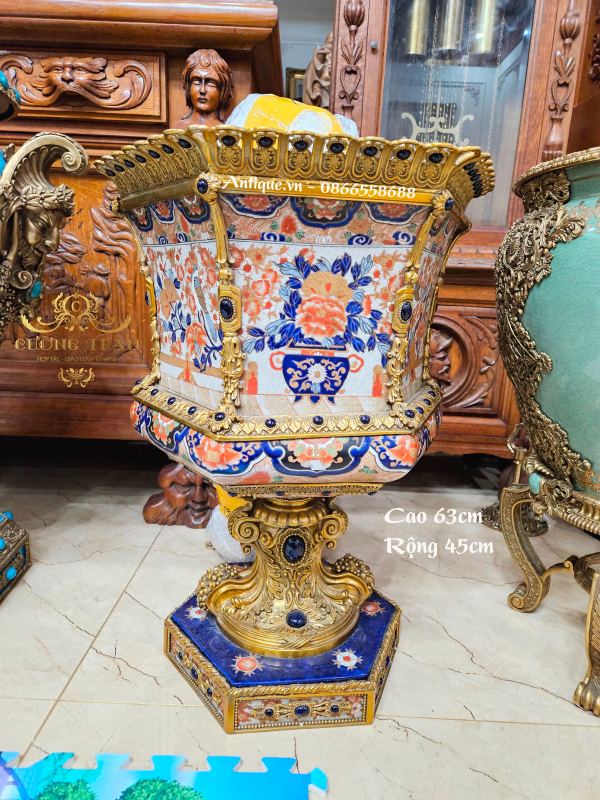 Bình sứ Bỉ – ảnh 1