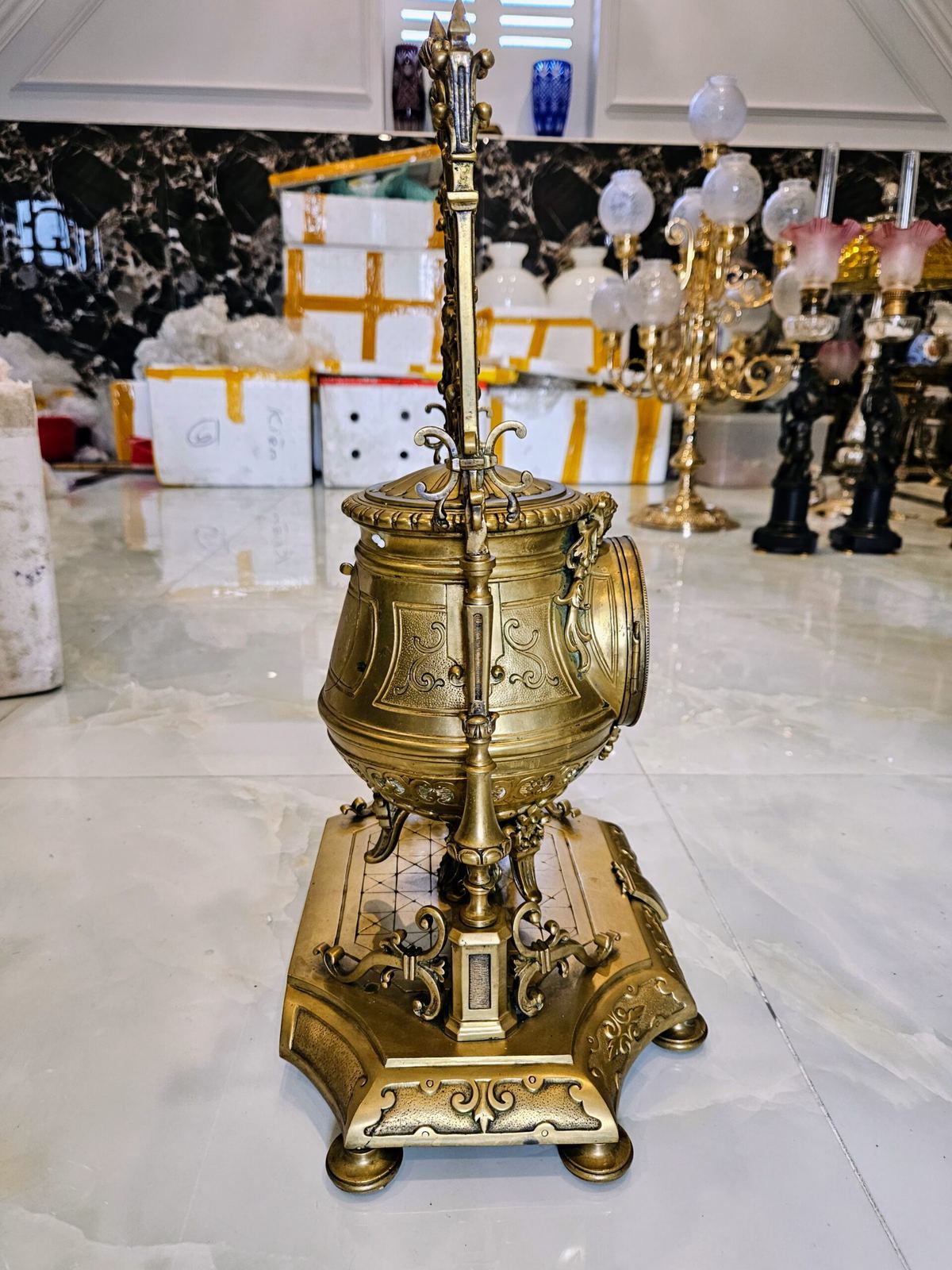 Một chiếc đồng hồ để bàn rất độc đáo, cao 50cm – ảnh 5