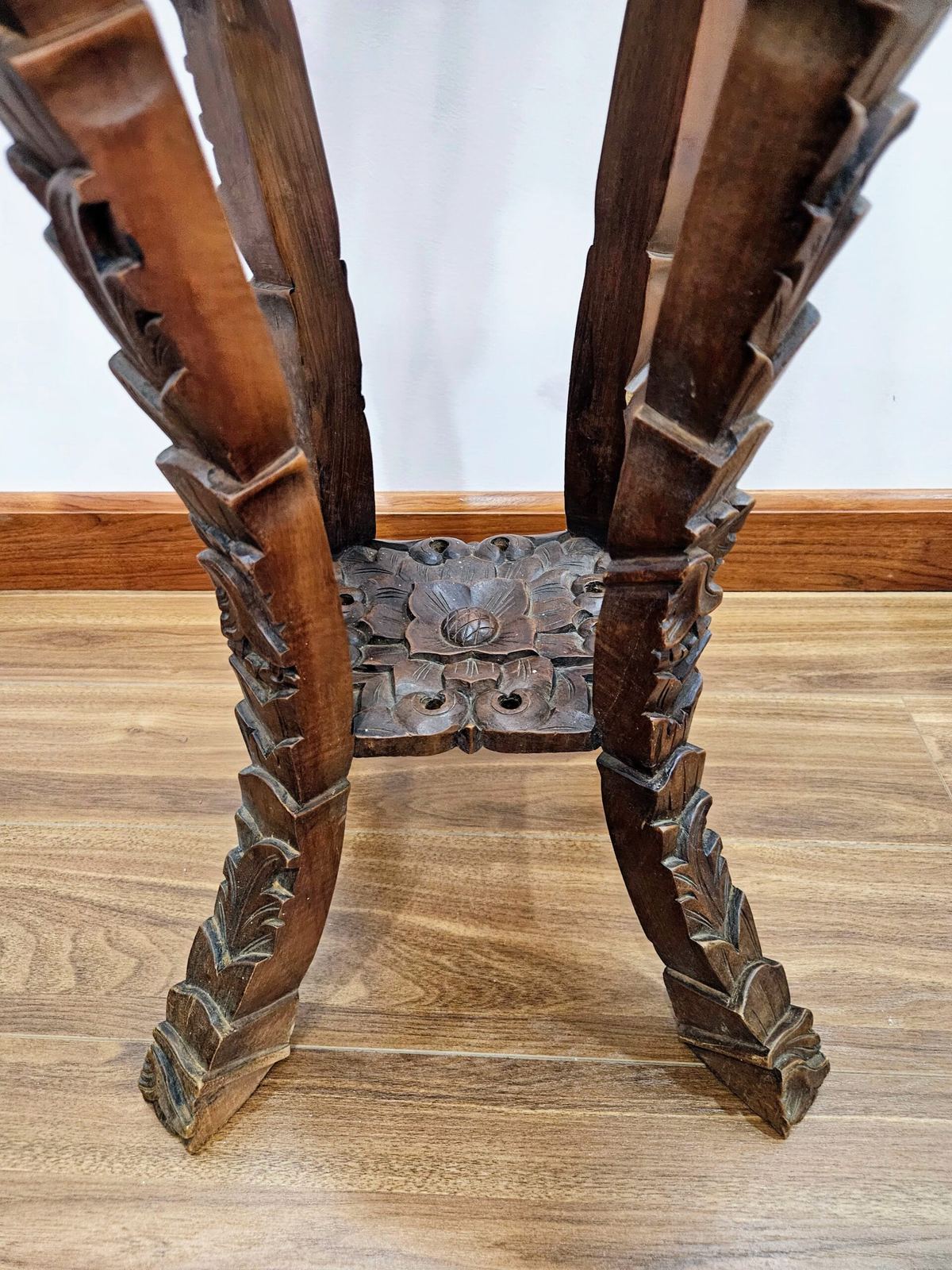 Một chiếc đôn gỗ, cao 94.5cm – ảnh 4