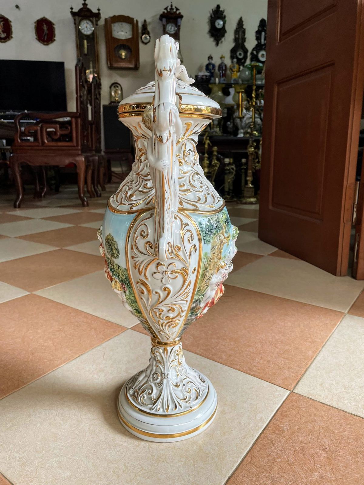 Bình sứ Italy hãng Capodimonte, cao 57cm – ảnh 3