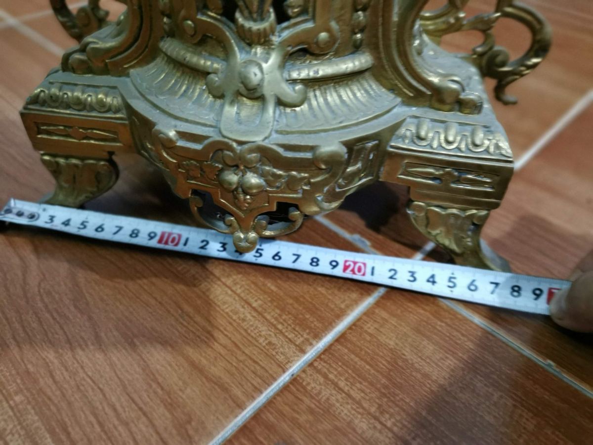 Đồng hồ để bàn nhỏ – ảnh 5