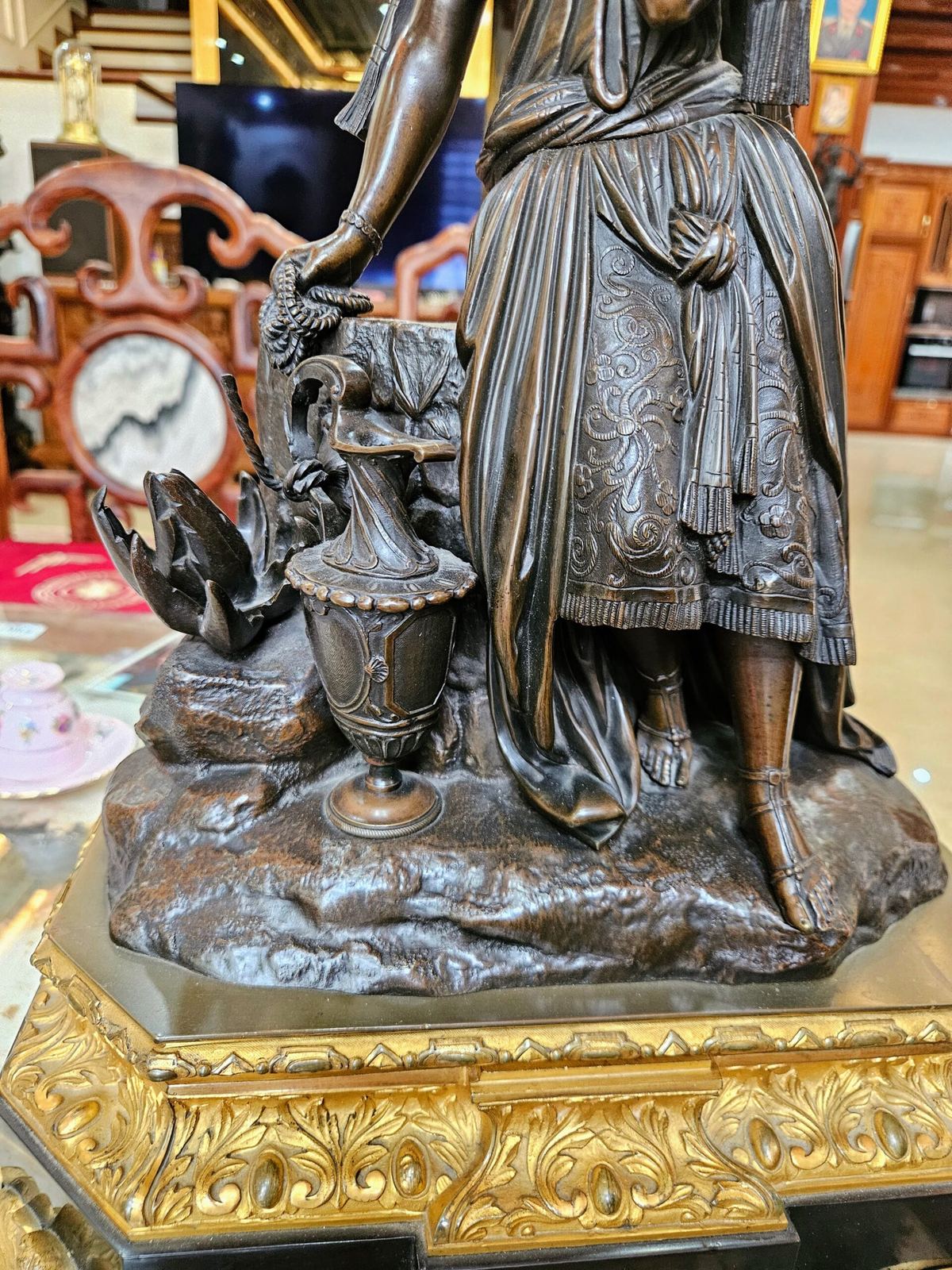 Tượng thiếu nữ Pháp, cao 46cm – ảnh 4