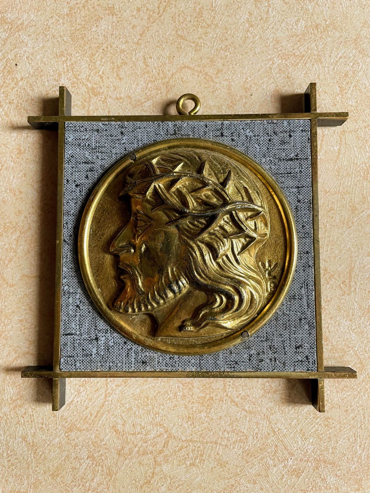 Phù điêu Jesus – ảnh 5