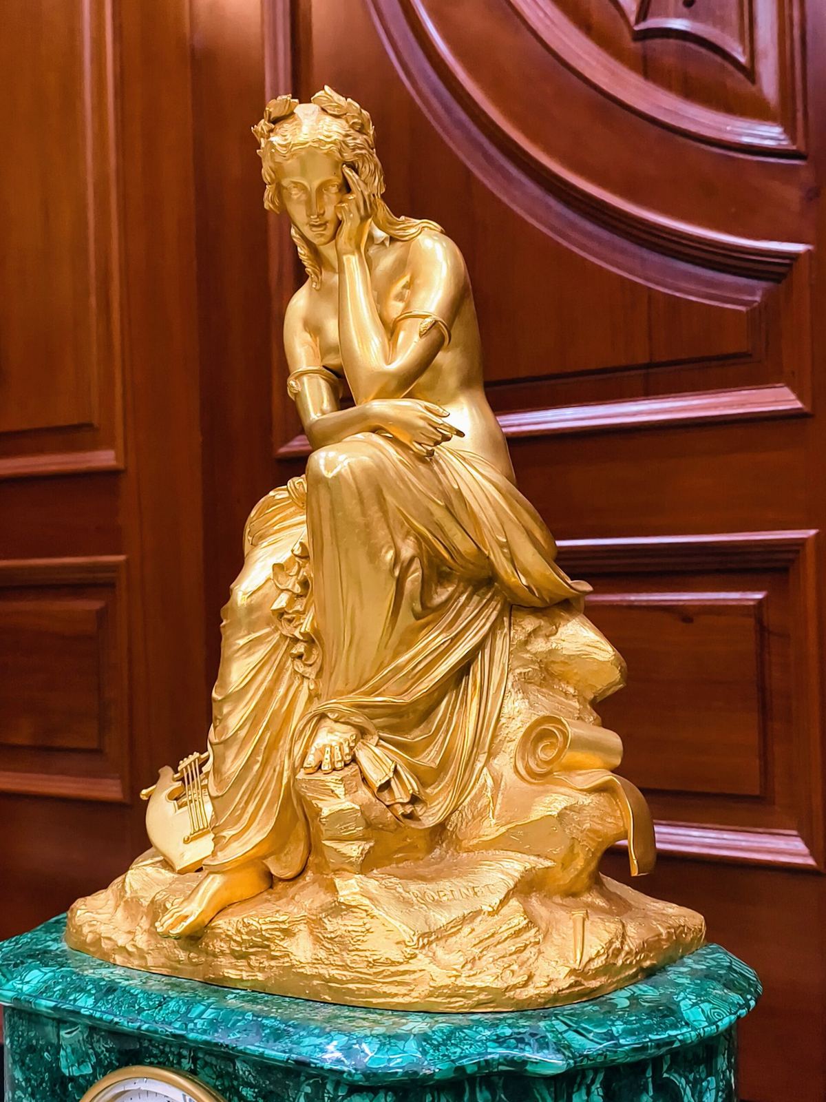 Bộ đồng hồ tượng malachite – ảnh 6