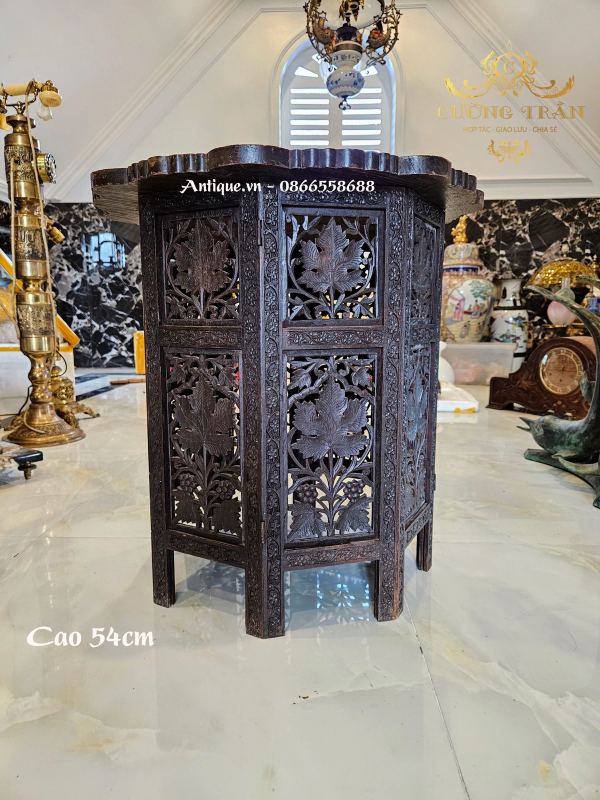 Bàn gỗ độc đáo – ảnh 1