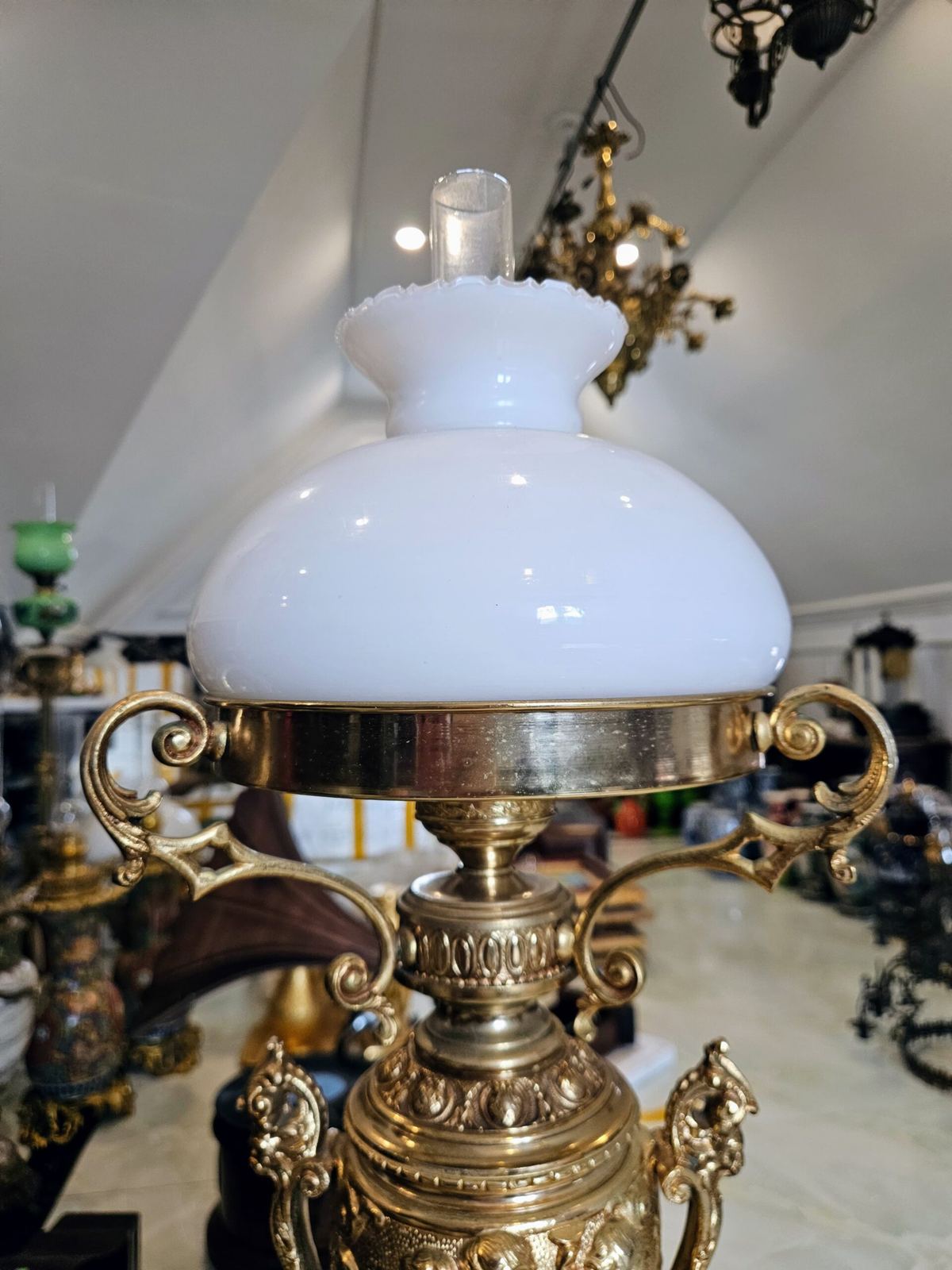 Đèn đồng nghệ thuật – ảnh 3