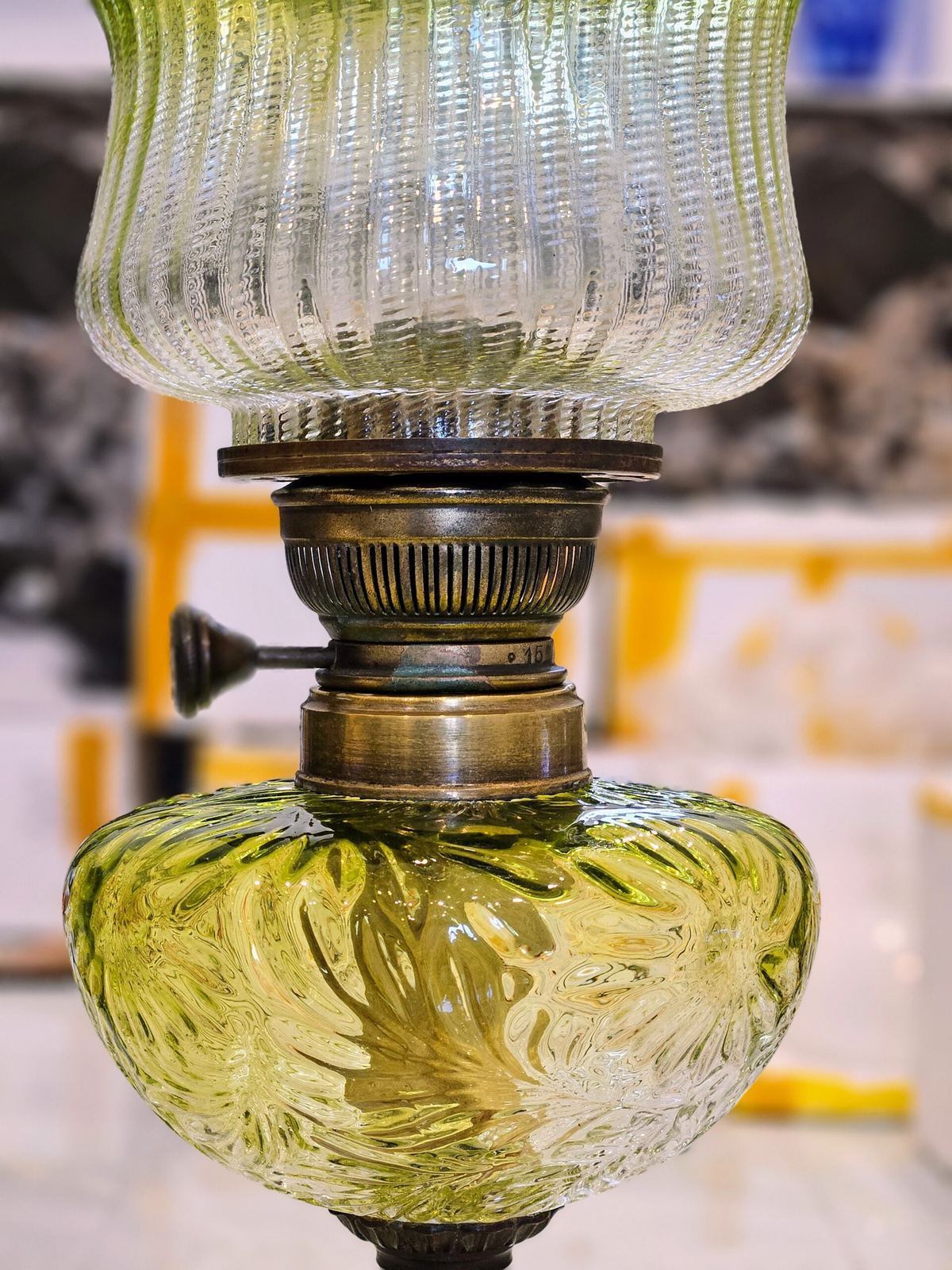 Đèn dầu tượng, cao 86.5cm – ảnh 3