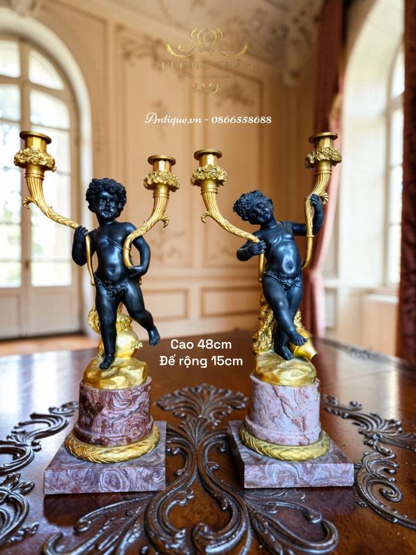 Cặp chân nến cổ thần tình yêu – ảnh 1