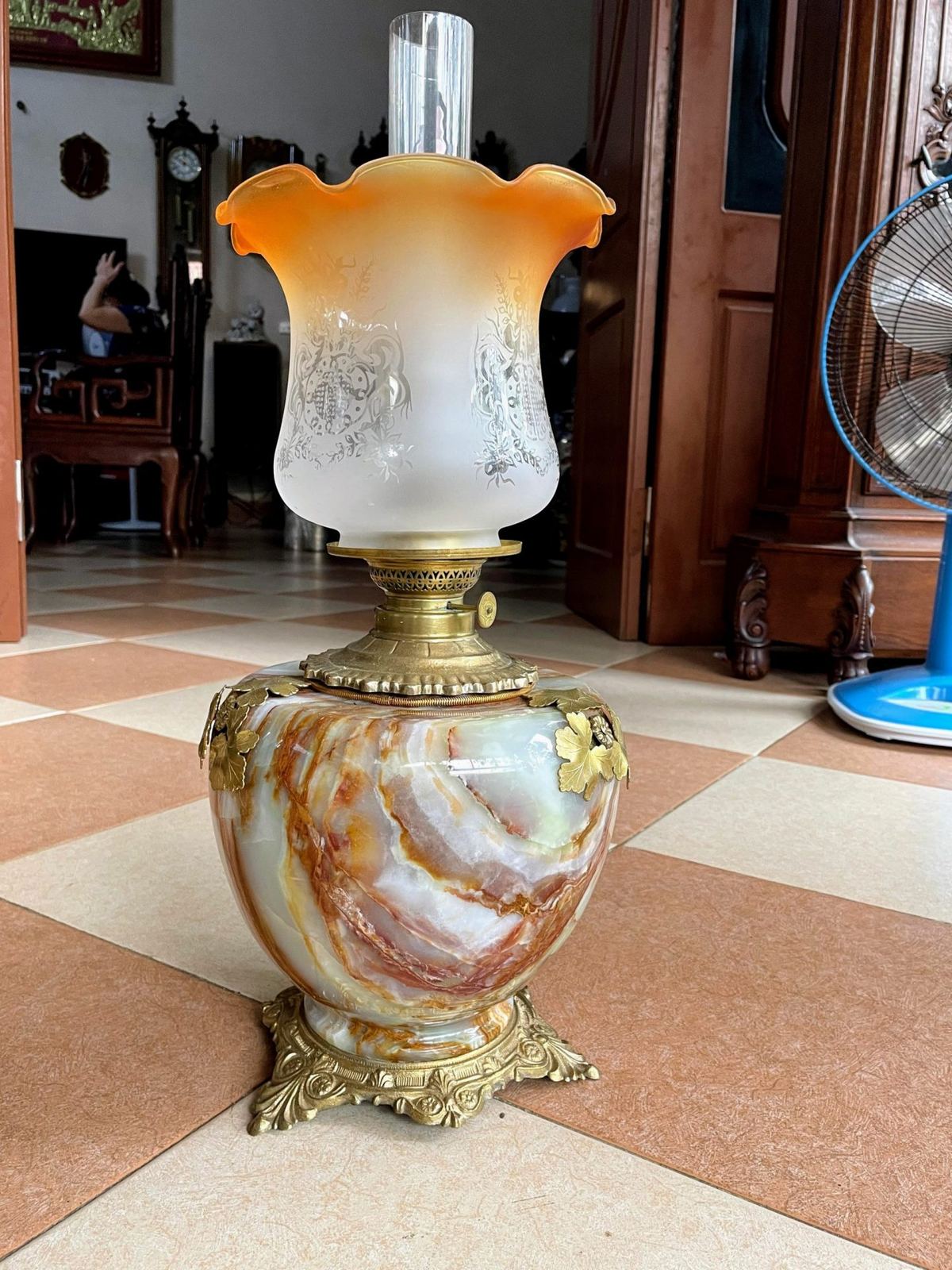 Đèn dầu bầu đá, cao 57cm – ảnh 1