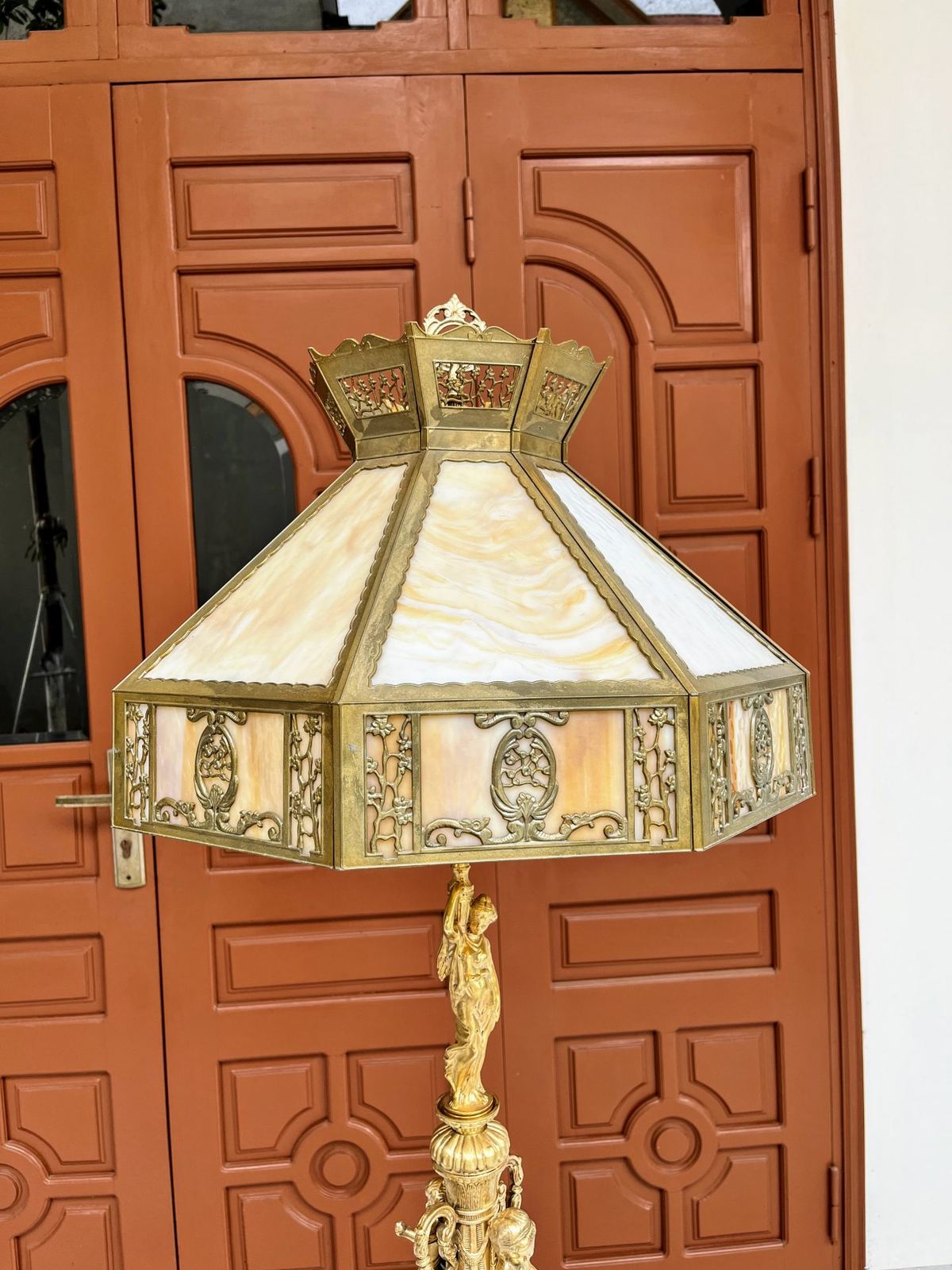 Đèn điện tượng chao đá – ảnh 3