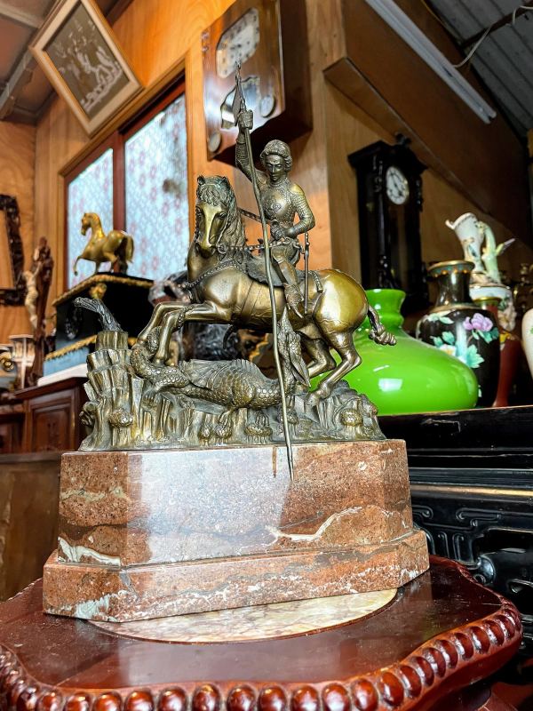 Tượng tướng quân – ảnh 1