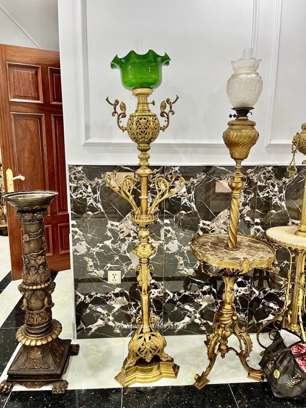 Một chiếc đèn dầu cây xuất sắc – ảnh 1