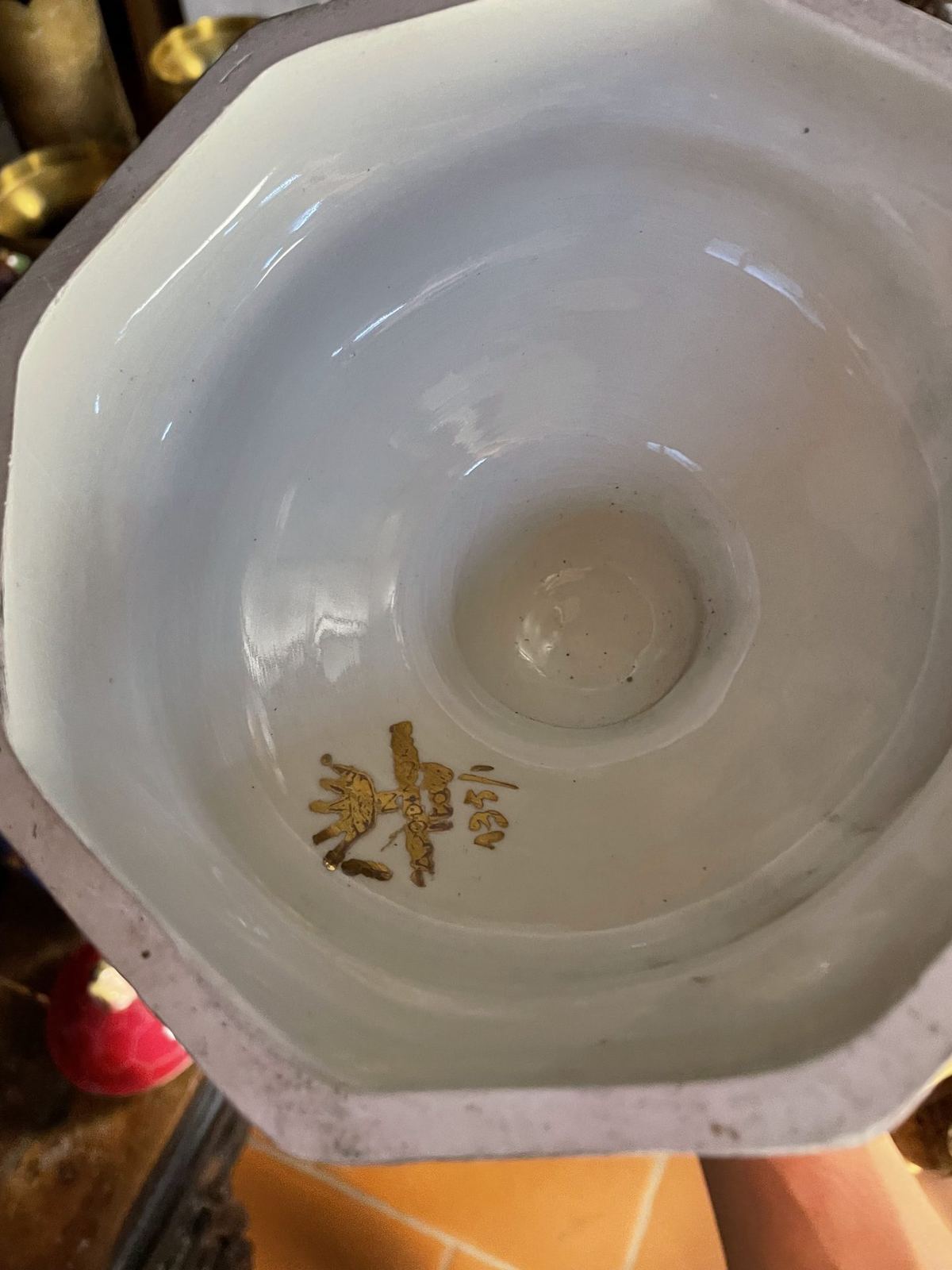 Chiếc bình Italy – ảnh 6