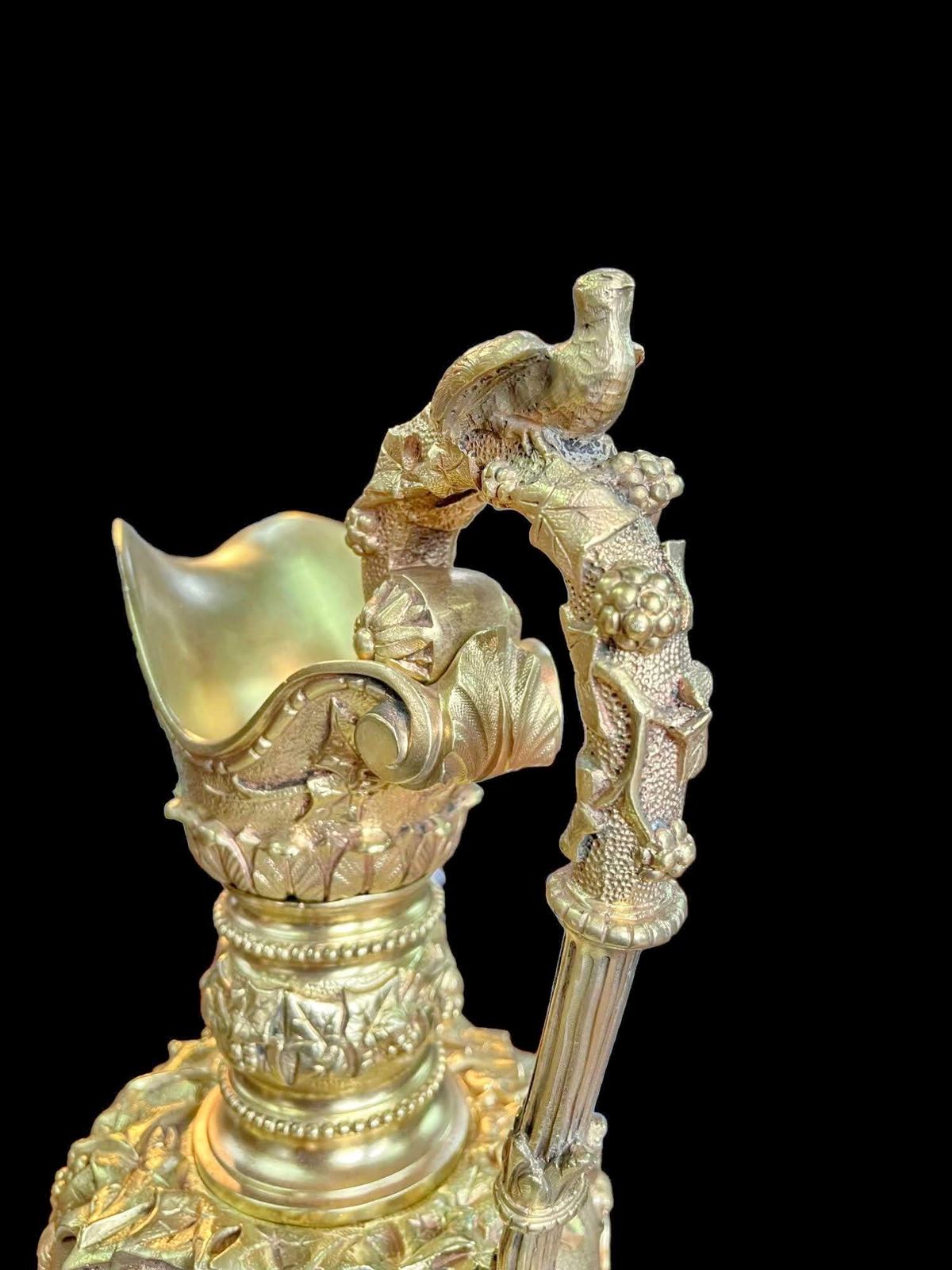 Chiếc bình đồng – ảnh 5